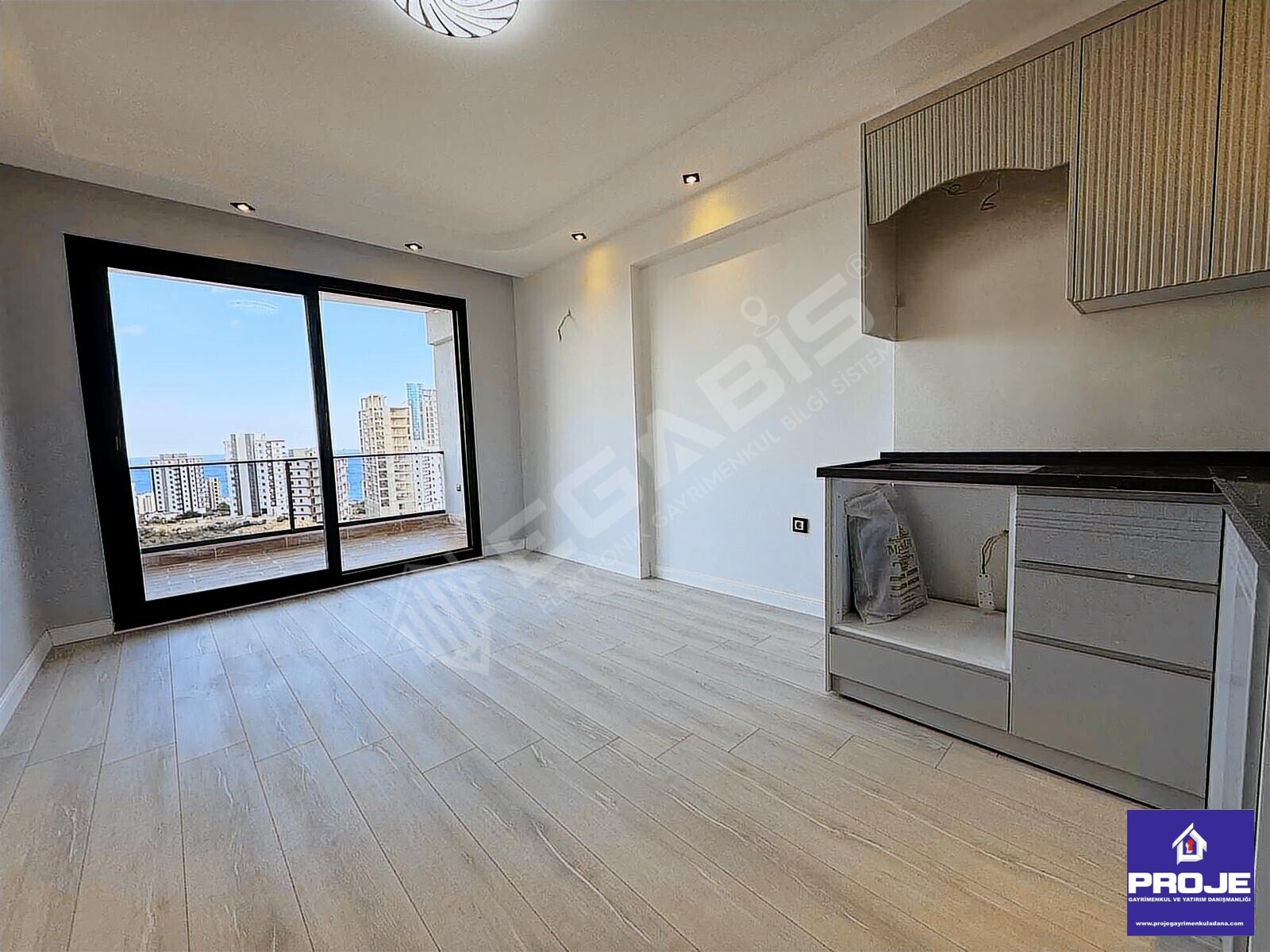 KUMKUYU PLAJINA 5 DK PANORAMİK DENİZ MANZARALI AQUAPARKLI 1+1 - 5