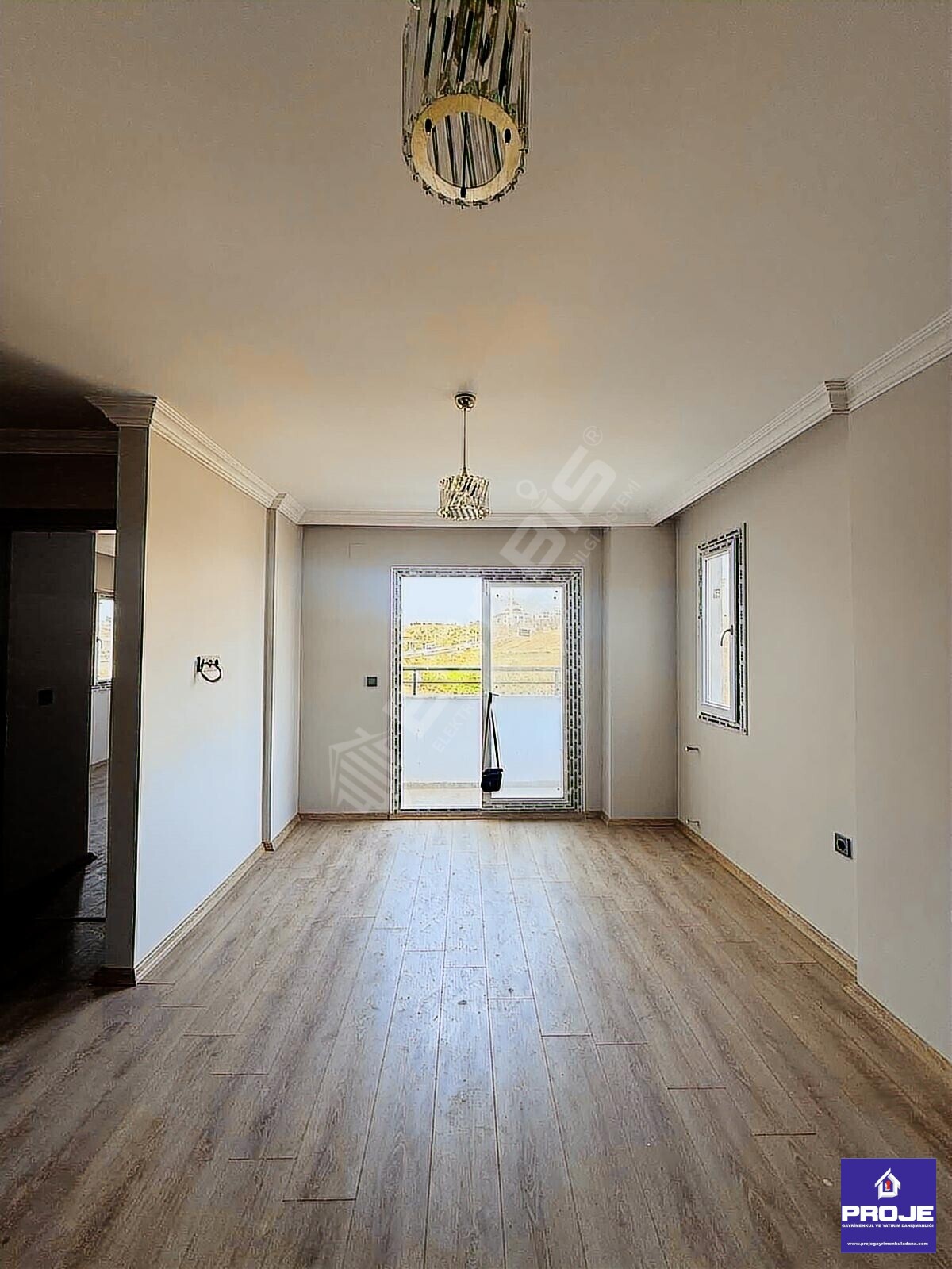 OSMNGAZİ'DE,VİVA AVM ARKASI,BULVARA 1DK,ANKASTRELİ,AVİZELİ,SIFIR - 9