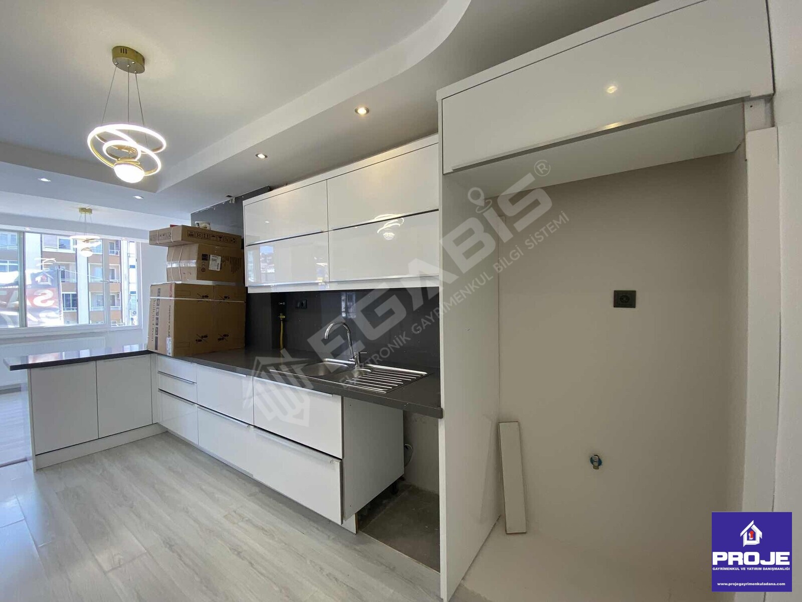 HATASIZ,XXL DAİRE,MERKZİ LOKASYN,BULVR ÜZERİ,4+1,AÇIK OTOPARKLI - 8