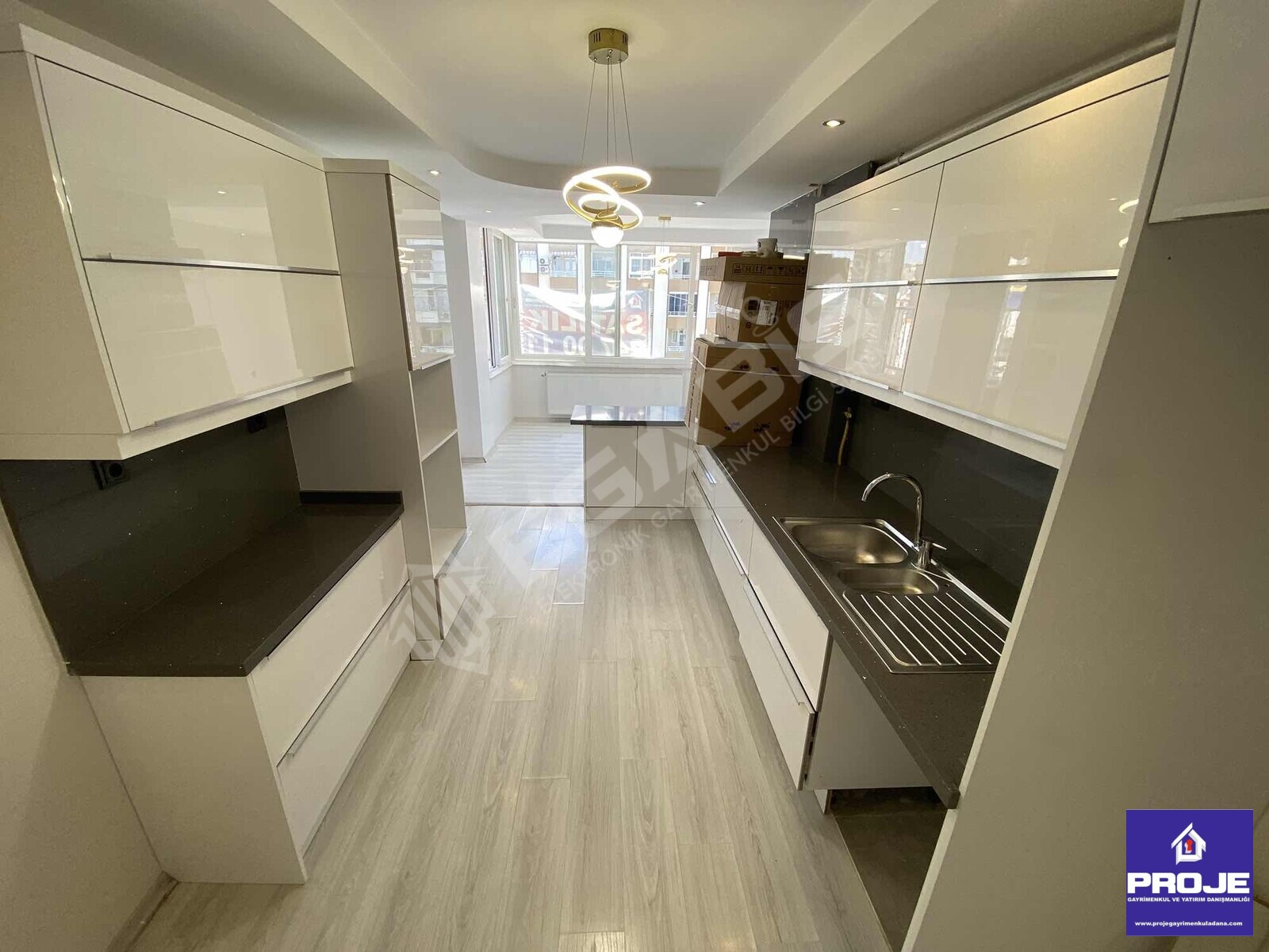 HATASIZ,XXL DAİRE,MERKZİ LOKASYN,BULVR ÜZERİ,4+1,AÇIK OTOPARKLI - 9