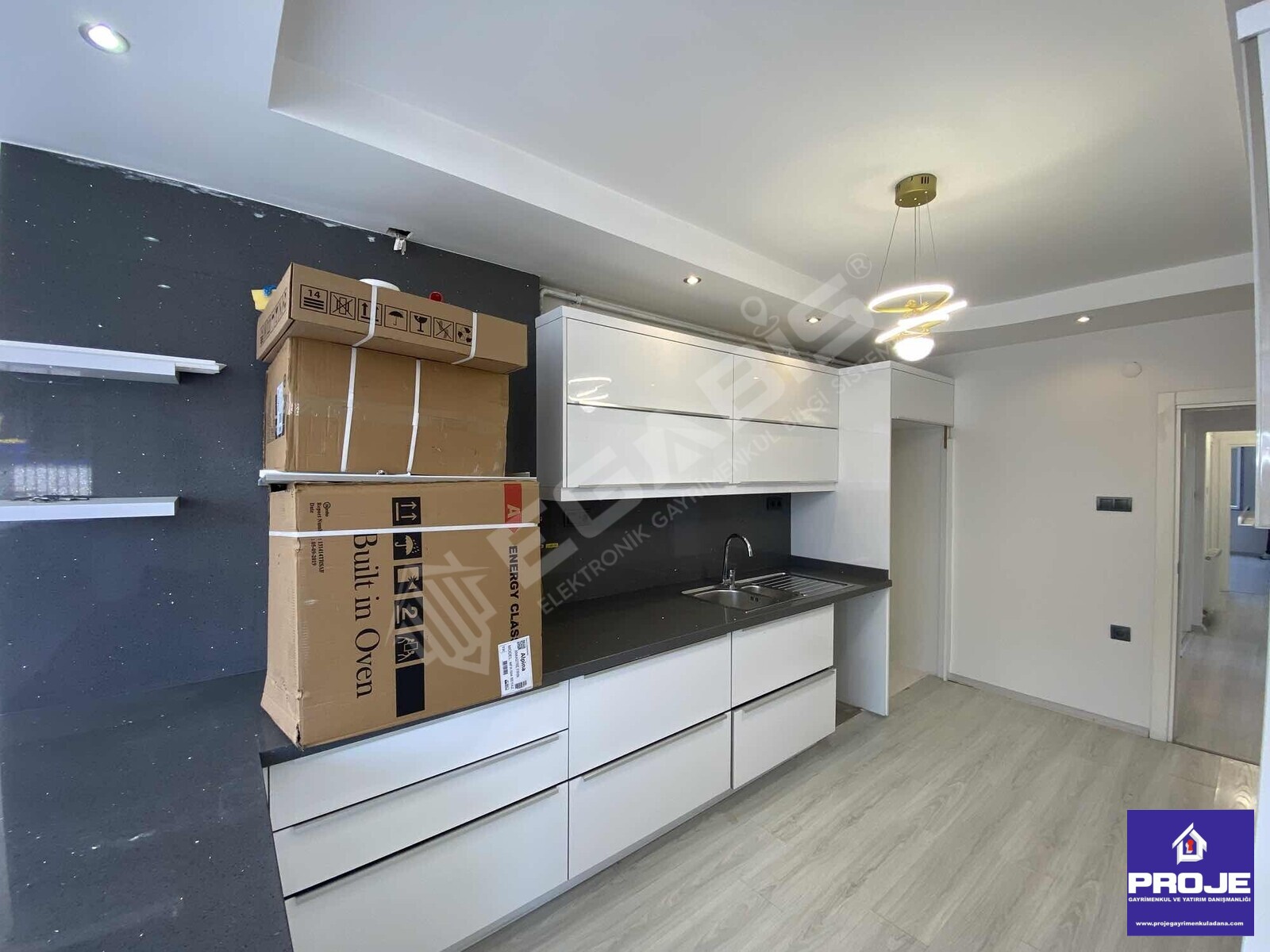 HATASIZ,XXL DAİRE,MERKZİ LOKASYN,BULVR ÜZERİ,4+1,AÇIK OTOPARKLI - 11