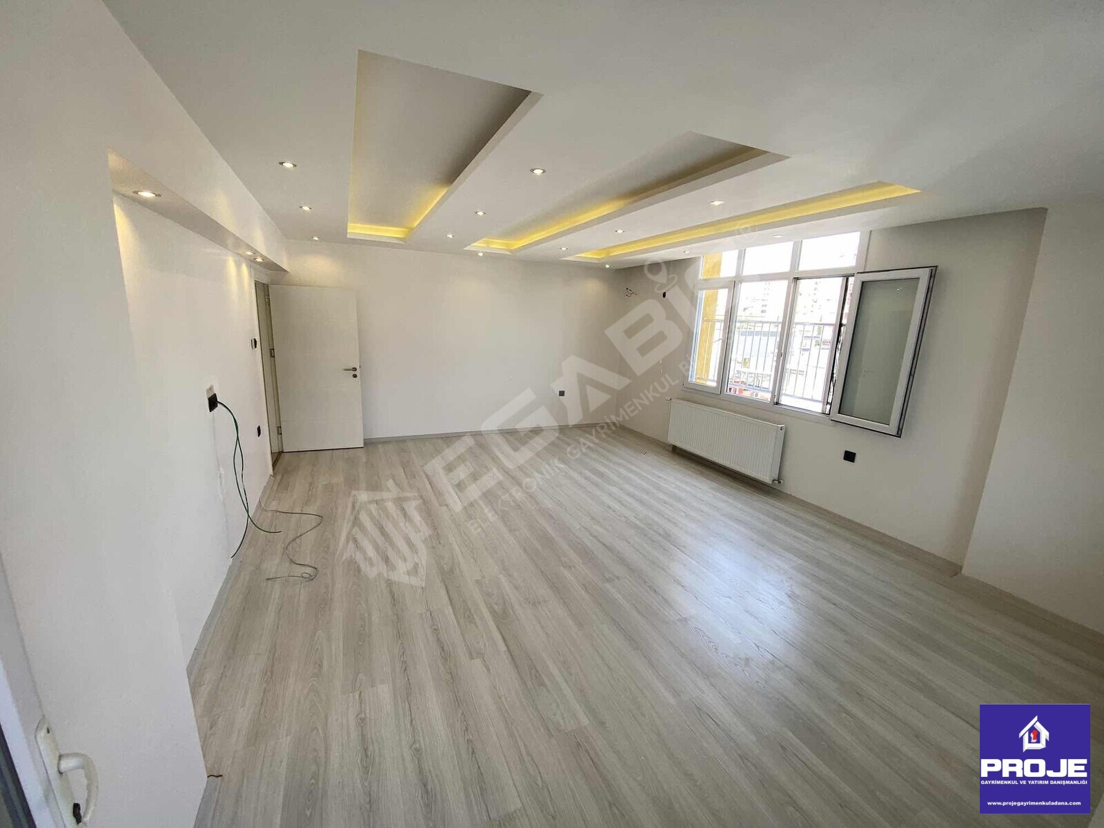 HATASIZ,XXL DAİRE,MERKZİ LOKASYN,BULVR ÜZERİ,4+1,AÇIK OTOPARKLI - 16