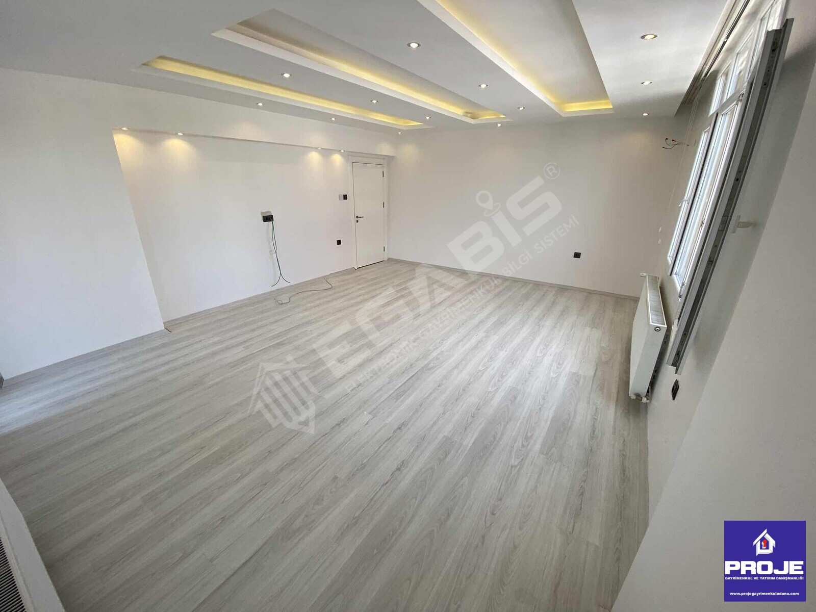 HATASIZ,XXL DAİRE,MERKZİ LOKASYN,BULVR ÜZERİ,4+1,AÇIK OTOPARKLI - 17