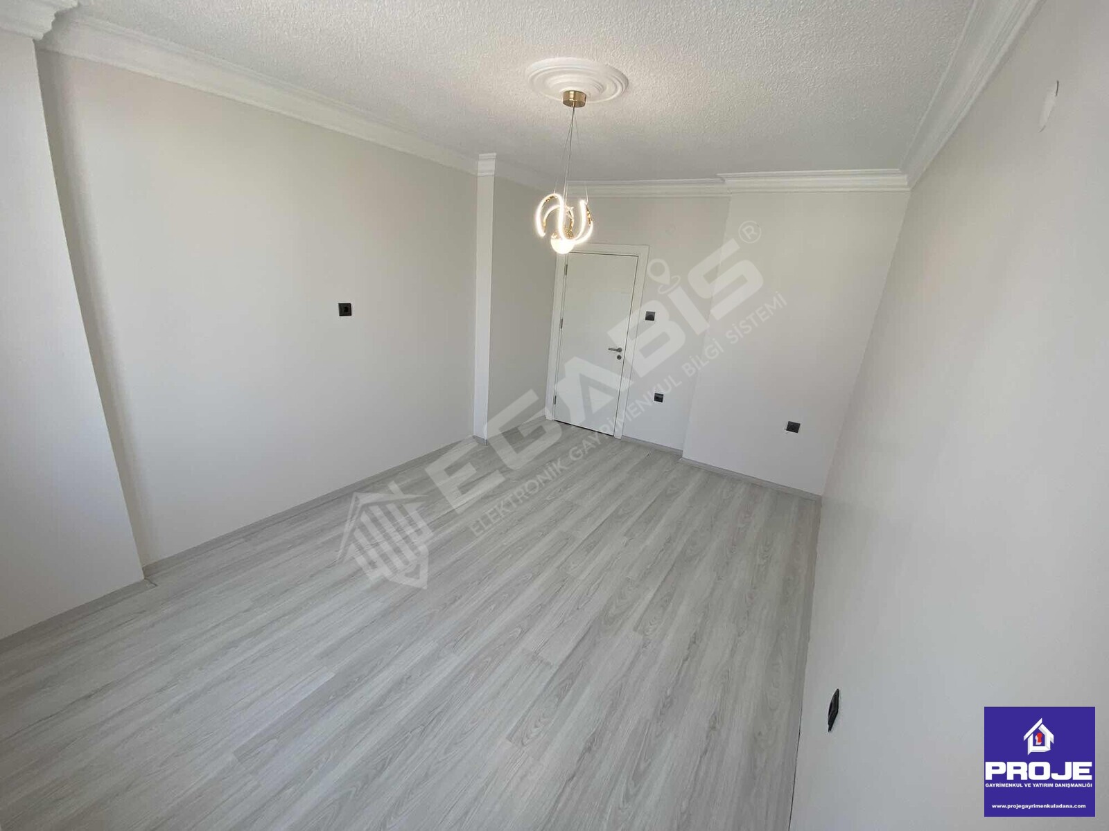 HATASIZ,XXL DAİRE,MERKZİ LOKASYN,BULVR ÜZERİ,4+1,AÇIK OTOPARKLI - 22