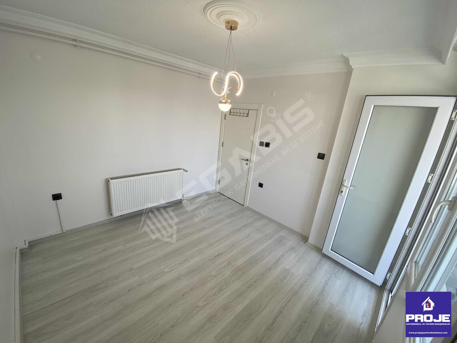 HATASIZ,XXL DAİRE,MERKZİ LOKASYN,BULVR ÜZERİ,4+1,AÇIK OTOPARKLI - 27