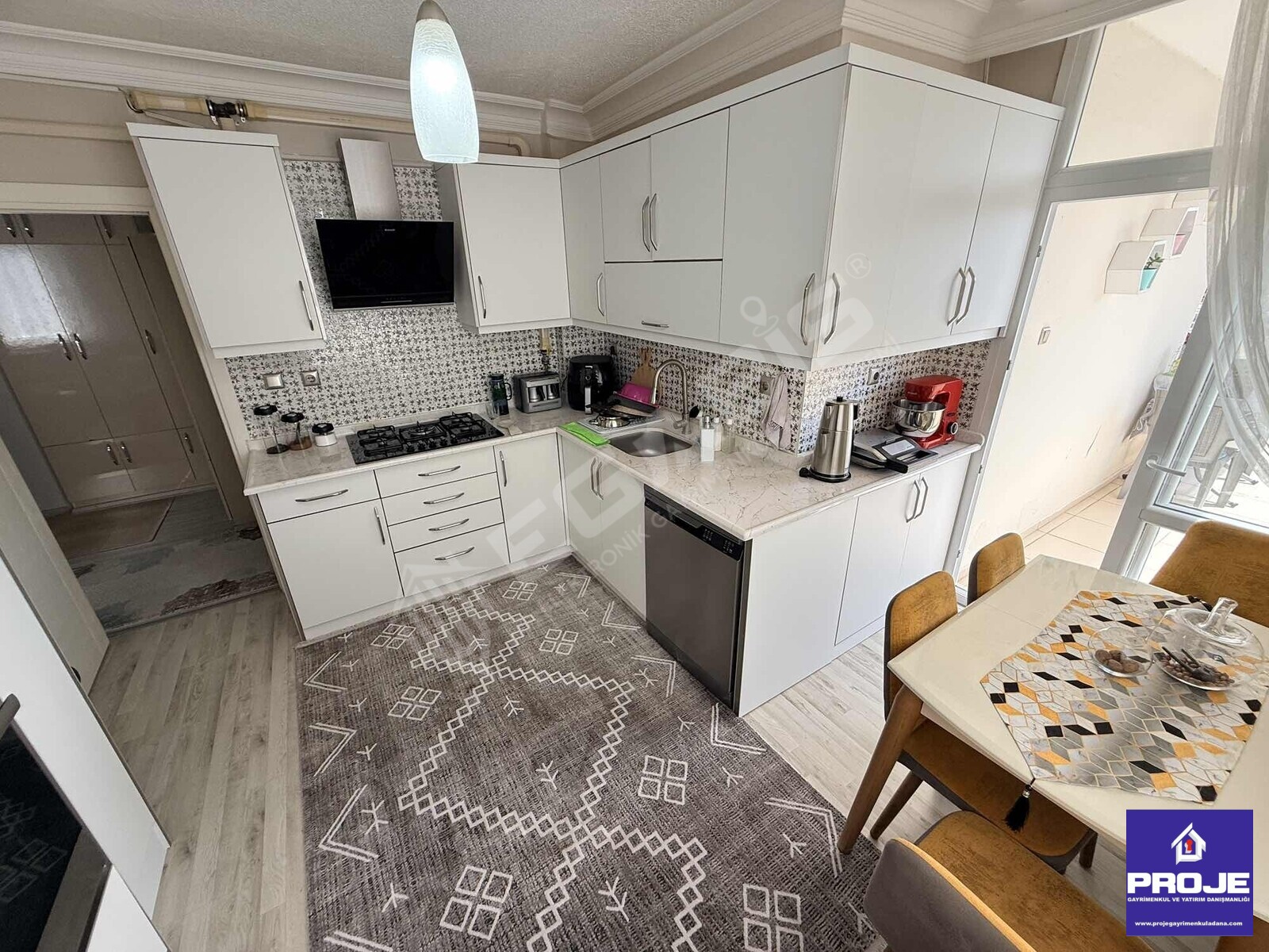 MAVİ BULVAR ÜZERİ ÇOK GENİŞ MASRAFSIZ DOĞALGAZLI DAİRE - 4