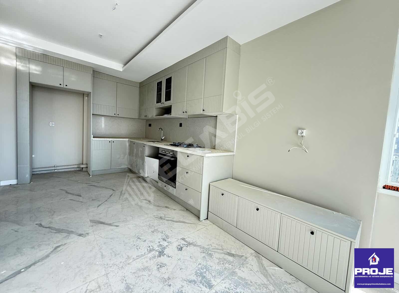 GÜRSELPAŞA REAL KARŞISI SOSYAL DONATILI 3+1 SATILIK DAİRE - 3