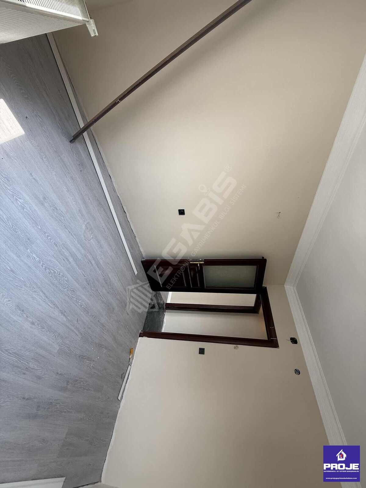 MAHFESIĞMAZ T.ÖZAL CİVARI GENİŞ İÇİ FULL YAPILI 4+1 DAİRE - 11