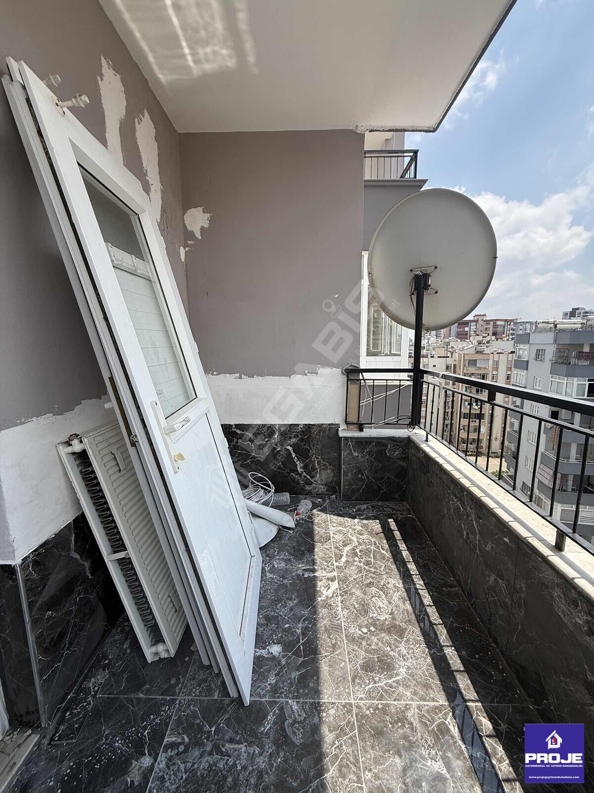 MAHFESIĞMAZ T.ÖZAL CİVARI GENİŞ İÇİ FULL YAPILI 4+1 DAİRE - 14