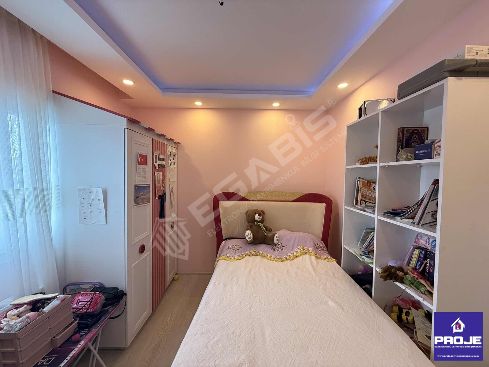 HUZUREVLERİ GENİŞ OTURUM İÇİ YAPILI ÇİFT BANYO 3+1 KAPALI MUTFAK - 4
