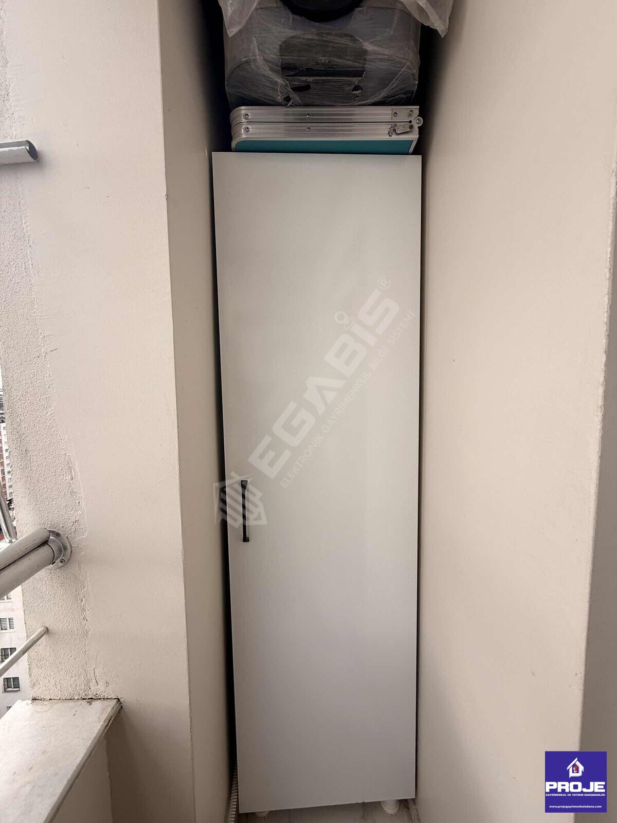 HUZUREVLERİ GENİŞ OTURUM İÇİ YAPILI ÇİFT BANYO 3+1 KAPALI MUTFAK - 6