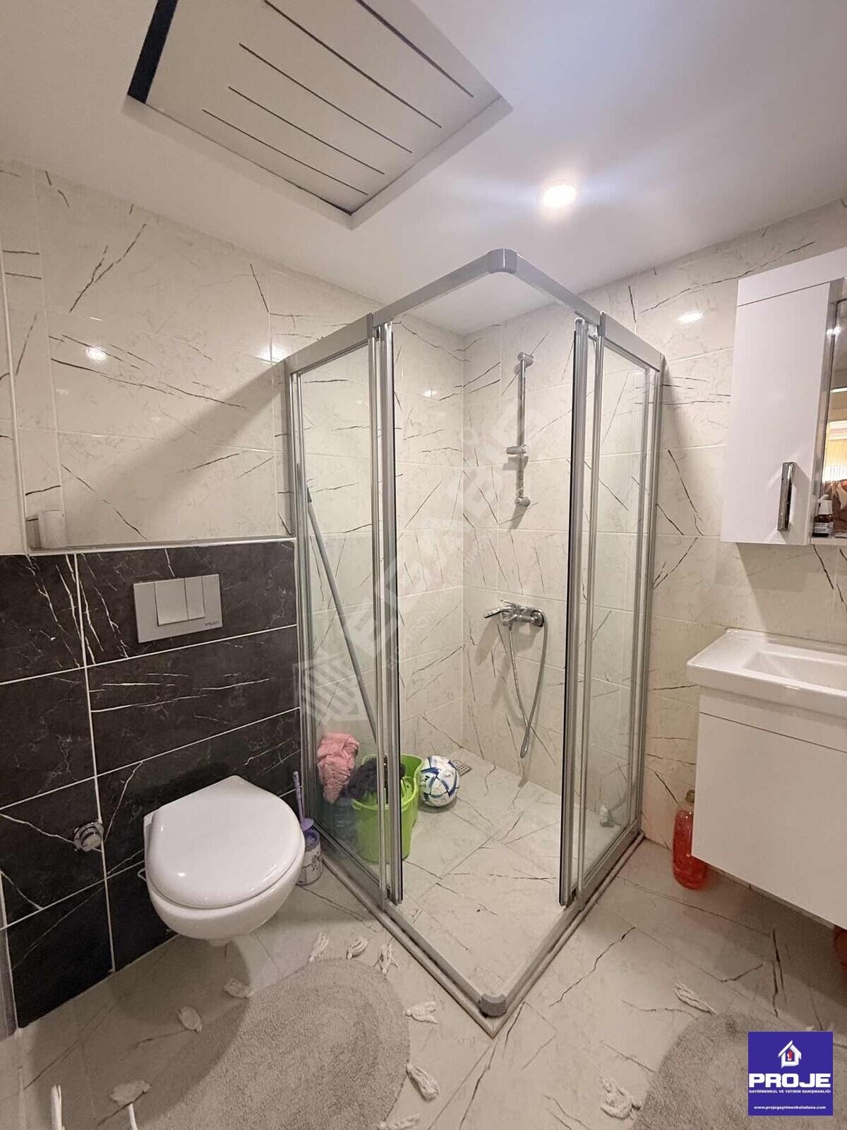HUZUREVLERİ GENİŞ OTURUM İÇİ YAPILI ÇİFT BANYO 3+1 KAPALI MUTFAK - 21
