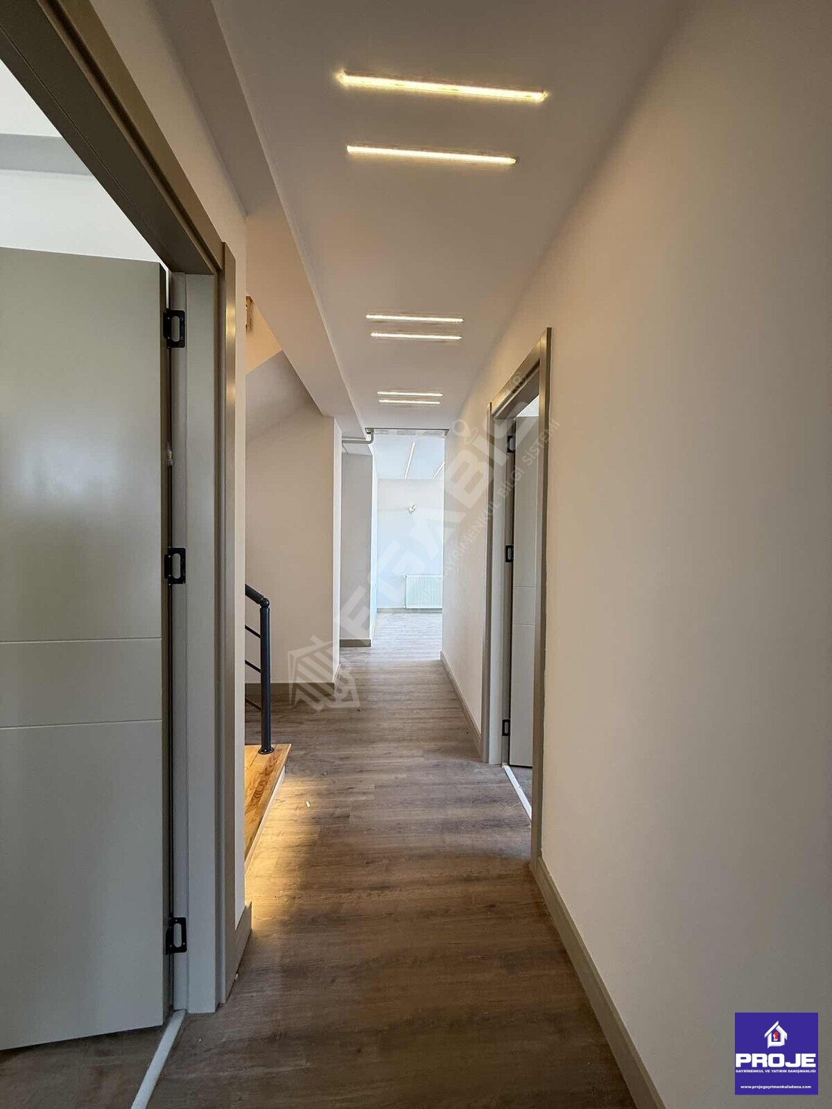 KABASAKAL SİTE İÇİ TERASLI MASRAFSIZ 5+1 SATILIK DUBLEX DAİRE - 2