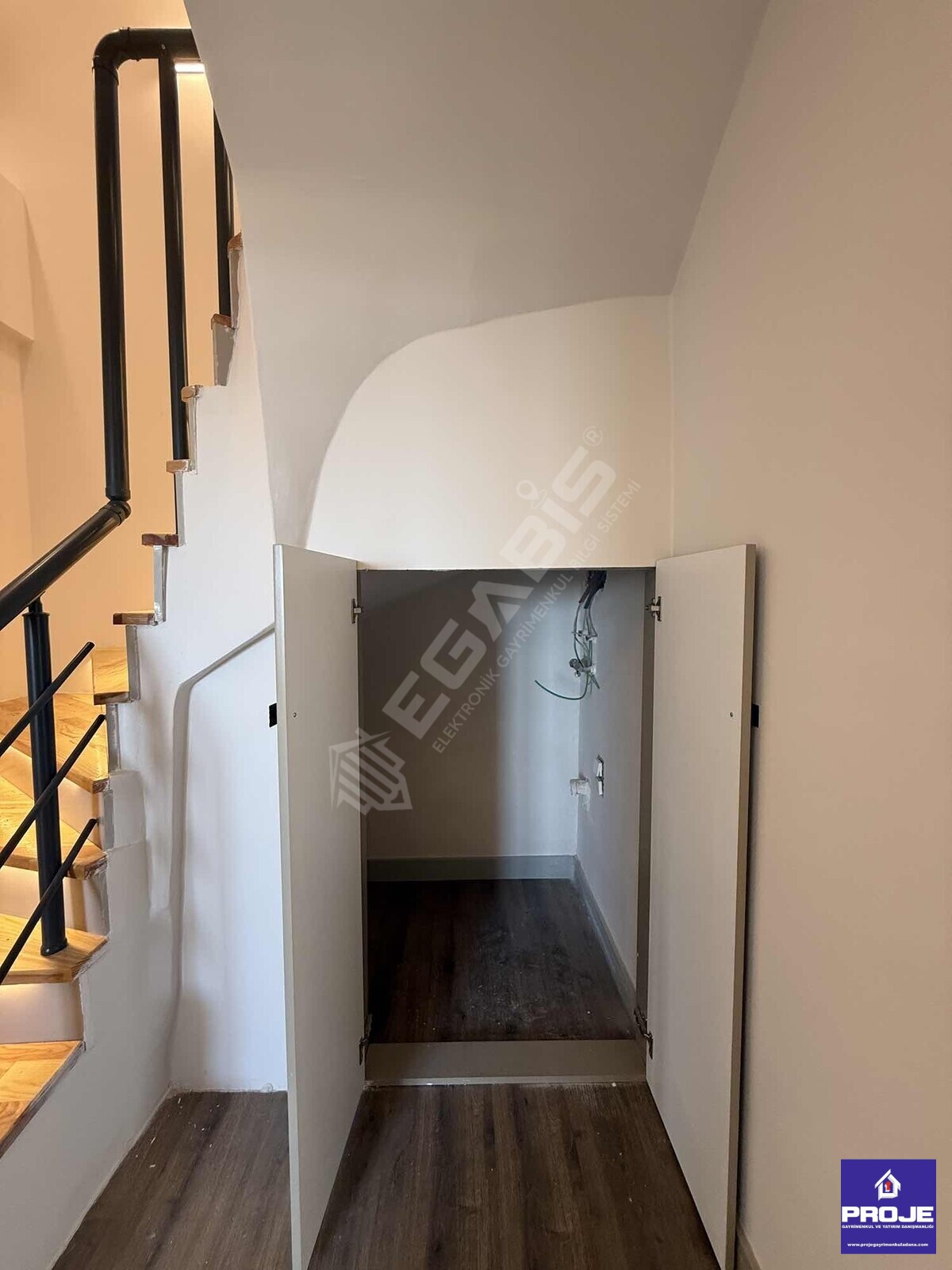 KABASAKAL SİTE İÇİ TERASLI MASRAFSIZ 5+1 SATILIK DUBLEX DAİRE - 15