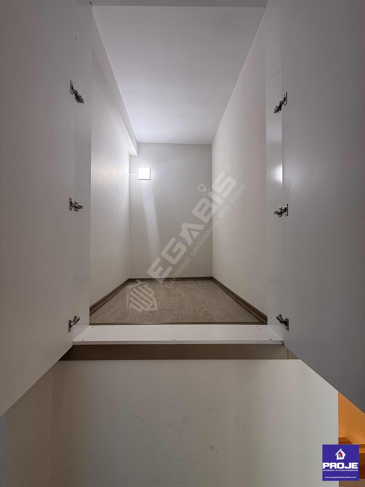 KABASAKAL SİTE İÇİ TERASLI MASRAFSIZ 5+1 SATILIK DUBLEX DAİRE - 23