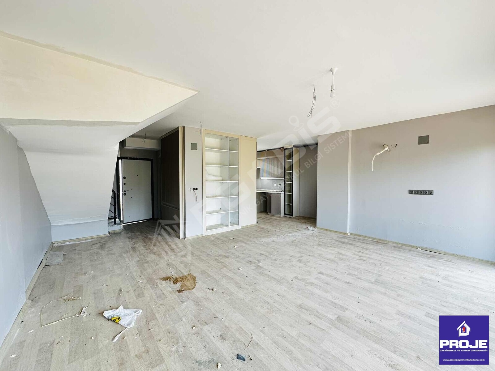 ÇINARLI'DA 3+1 BAHÇELİ SIFIR KİRALIK LOFT VİLLA - 4