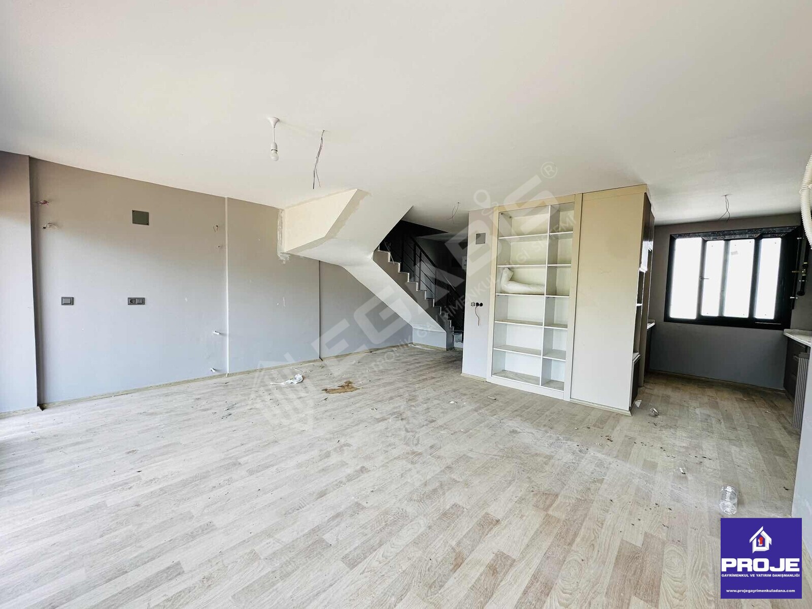 ÇINARLI'DA 3+1 BAHÇELİ SIFIR KİRALIK LOFT VİLLA - 5