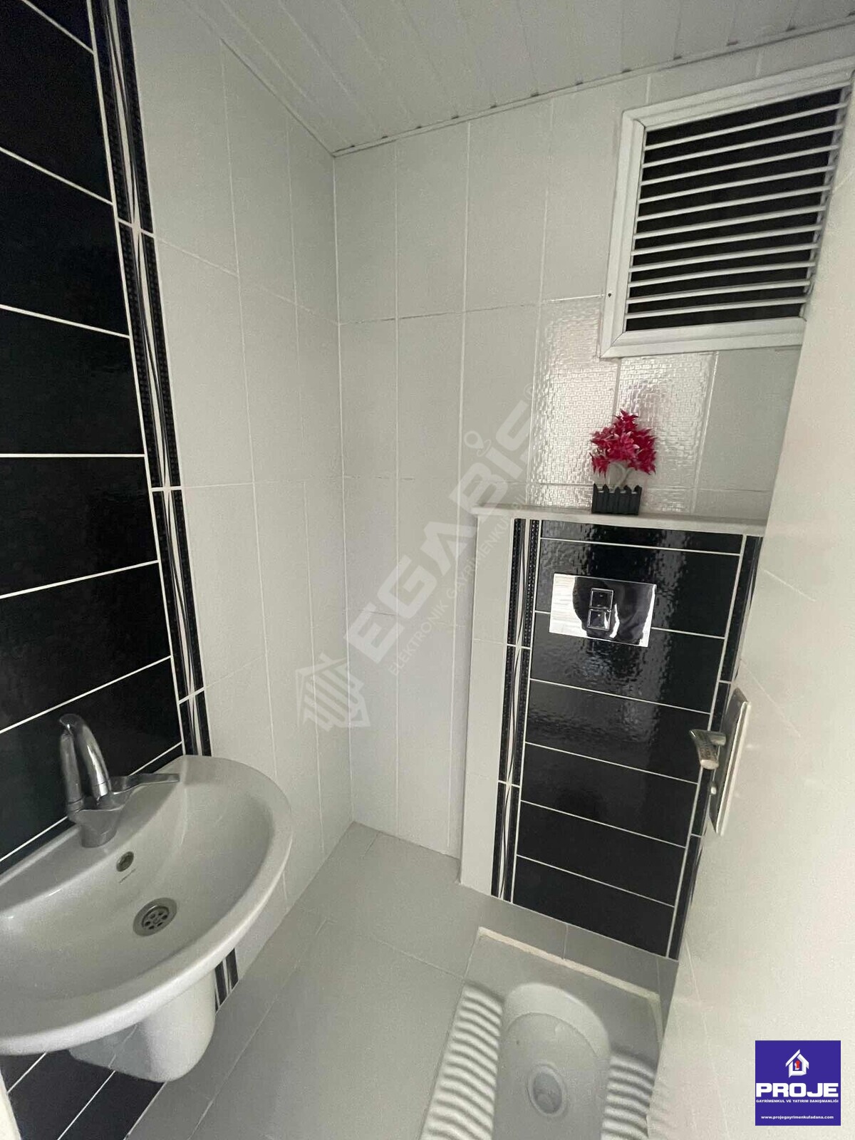 GÜRSELPAŞA'DA HAYAT BÜFE ARKASINDA CEPHELERİ AÇIK DAİRE - 11