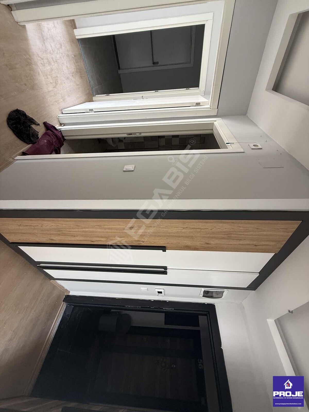 METRO YOLUNA YAKIN AZ KATLI DOĞALGAZLI 2+1 KİRALIK DAİRE - 9