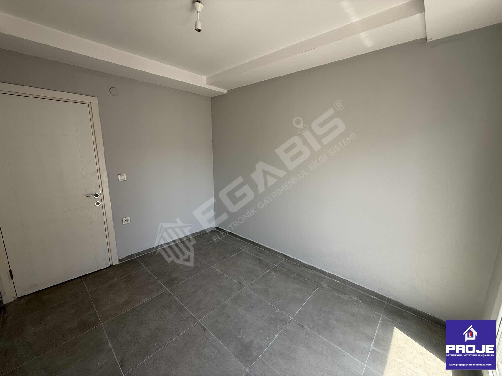 METRO YOLUNA YAKIN AZ KATLI DOĞALGAZLI 2+1 KİRALIK DAİRE - 14