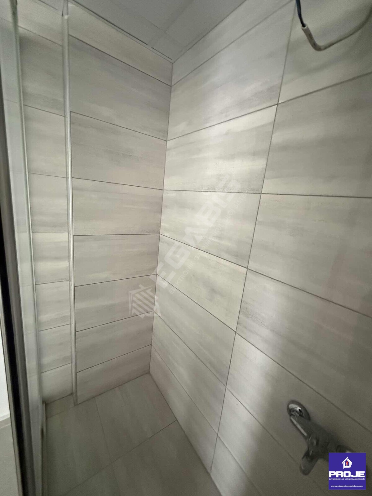 METRO YOLUNA YAKIN AZ KATLI DOĞALGAZLI 2+1 KİRALIK DAİRE - 18