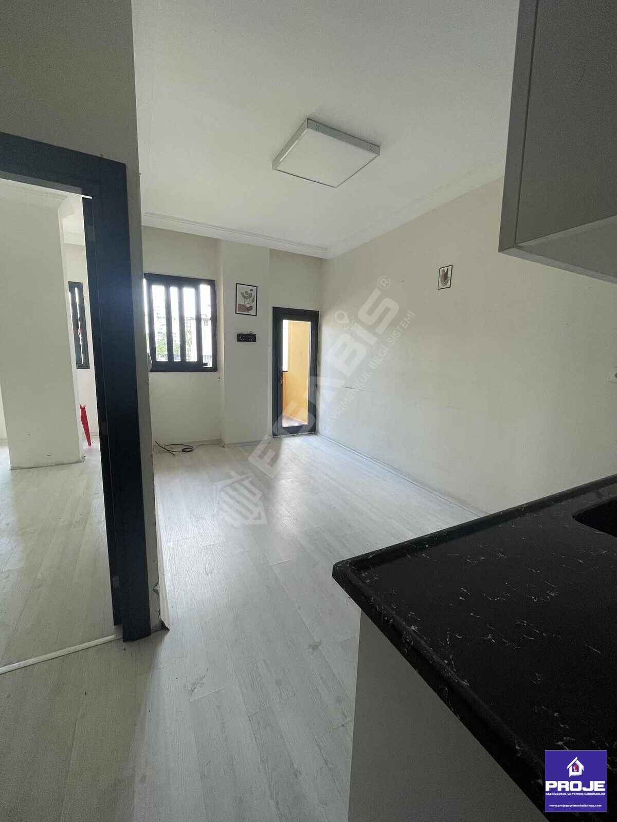 GÜRSELPAŞA'DA TUCK COFEE KARŞISI 1+1 FERAH DAİRE ! - 8