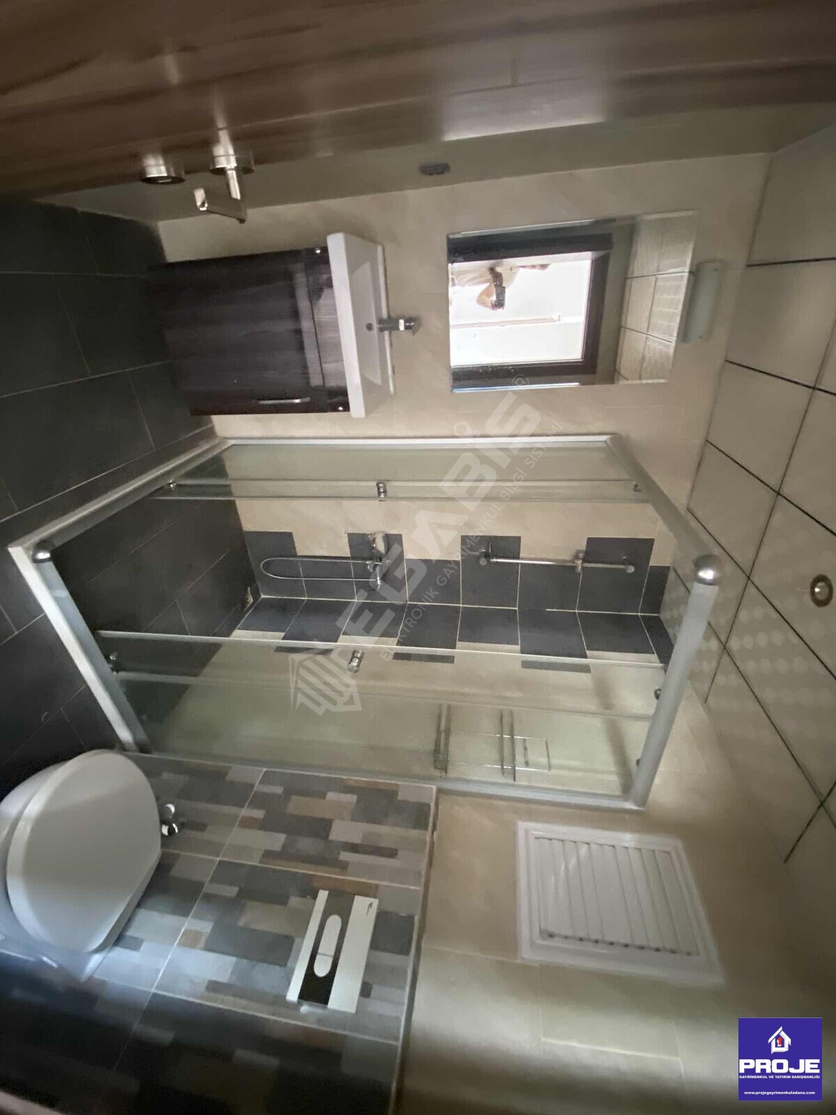 CEPHELERİ KOMPLE AÇIK,SİTE İÇİ,HATASIZ,MUZZAM PEYZAJLI - 37