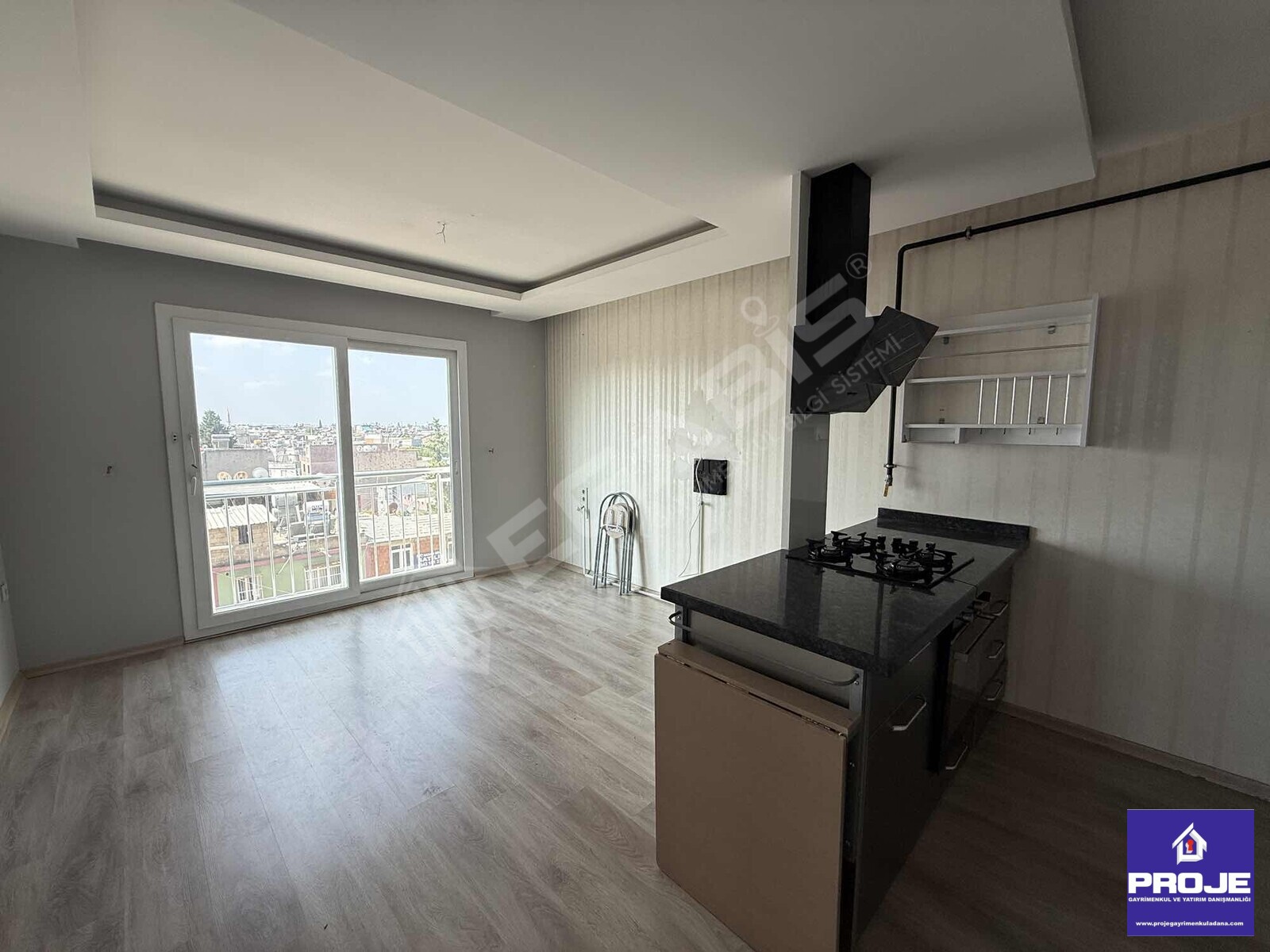 MİTHATPAŞA KIYIBOYU GENİŞ OTURUM KREDİYE UYGUN 2+1 SATILIK DAİRE