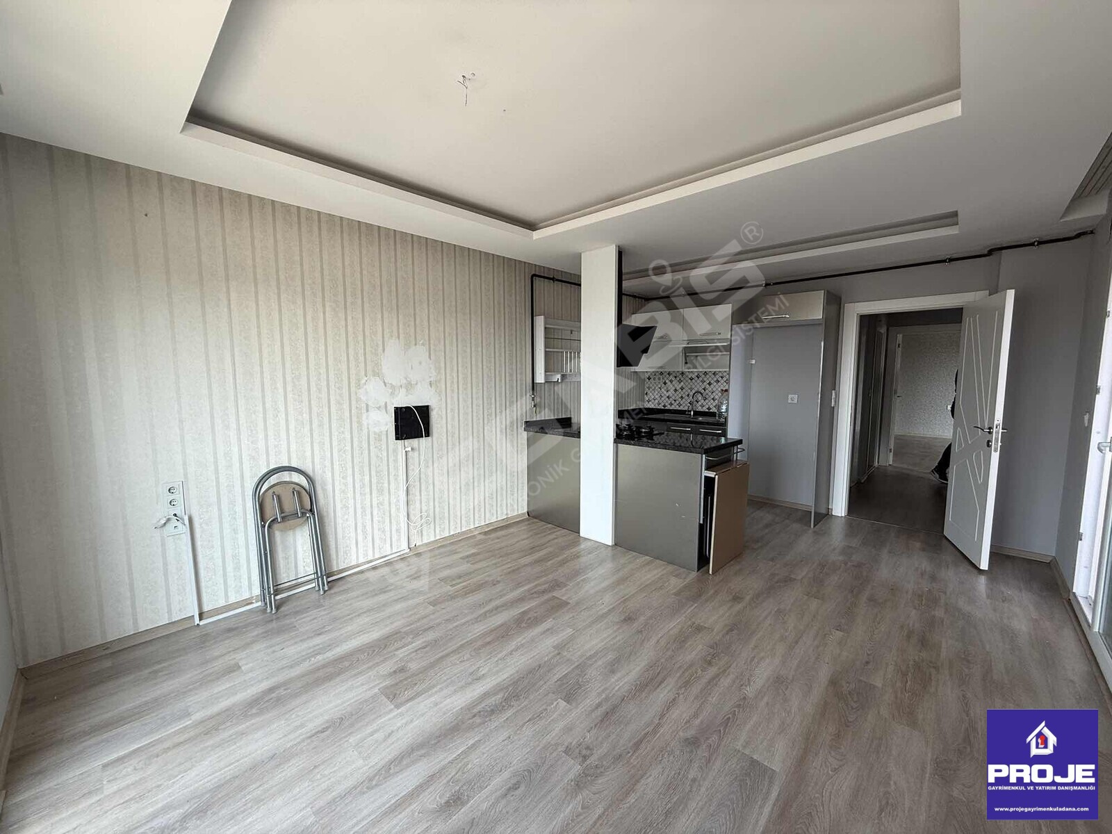 MİTHATPAŞA KIYIBOYU GENİŞ OTURUM KREDİYE UYGUN 2+1 SATILIK DAİRE - 2