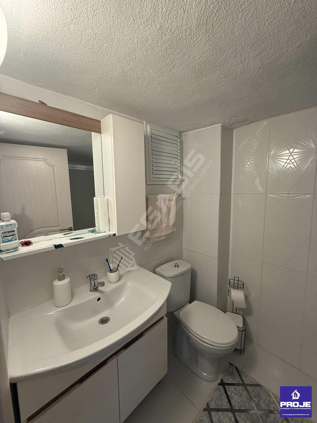 METRO YOLU ÜZERİ GENİŞ OTURUMLU MASRAFSIZ 3+1 SATILIK DAİRE - 18