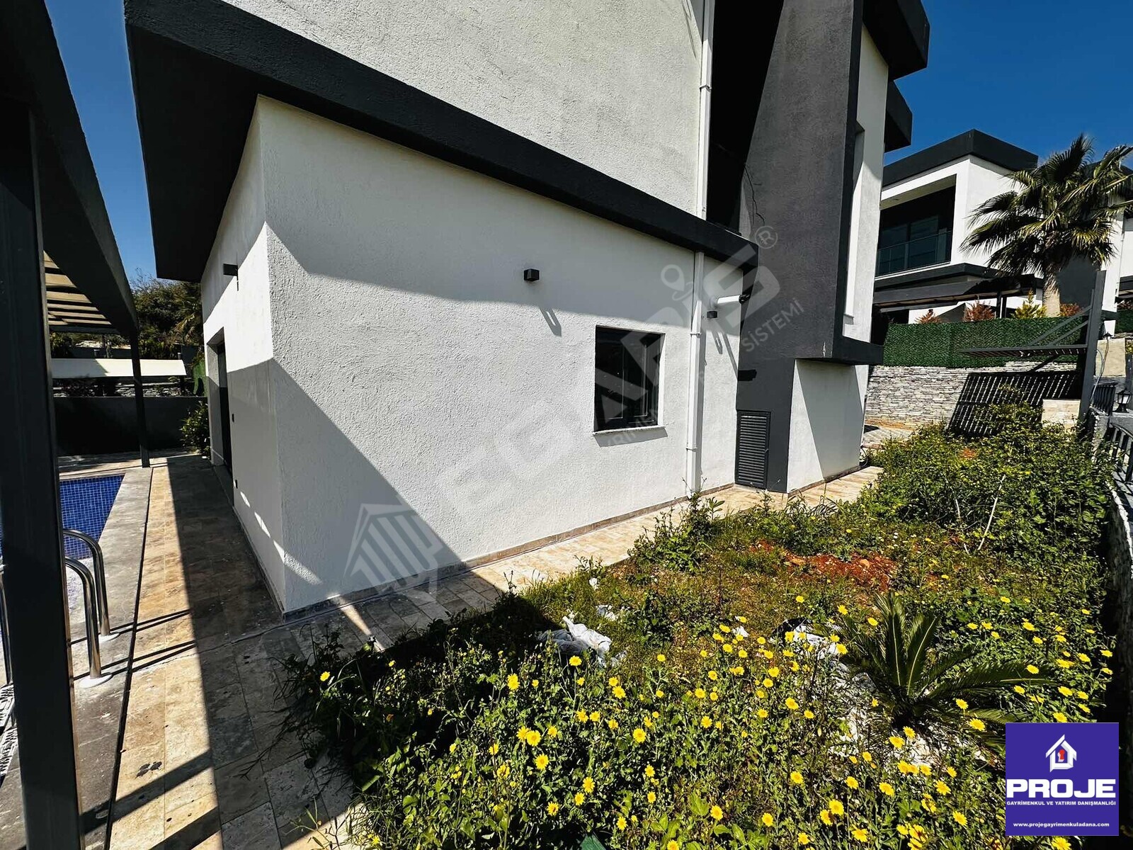 KABASAKAL ACİL SATILIK VİLLA 4+1 HAVUZLU GÜVENLİKLİ - 7