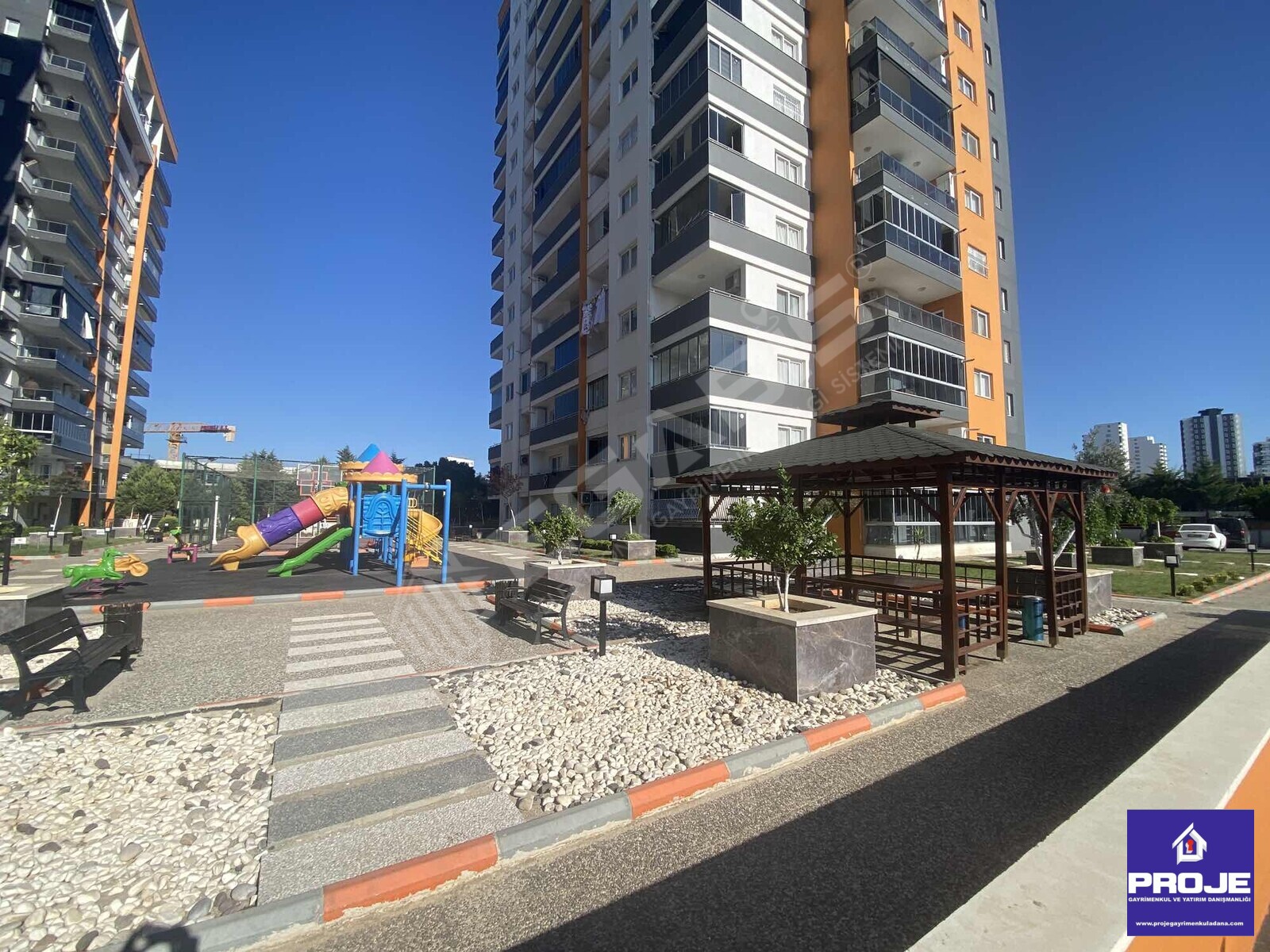 HATASIZ,M1 REAL KARŞISI,FULL SOSYAL DONATILI,7/24 GÜVENLİKLİ