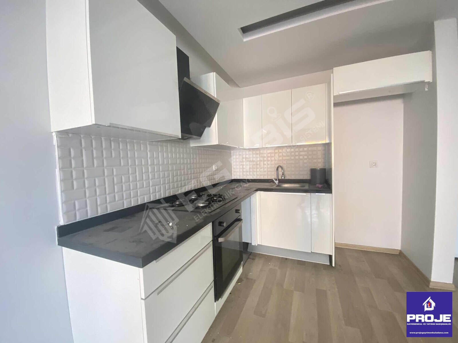 HATASIZ,M1 REAL KARŞISI,FULL SOSYAL DONATILI,7/24 GÜVENLİKLİ - 9