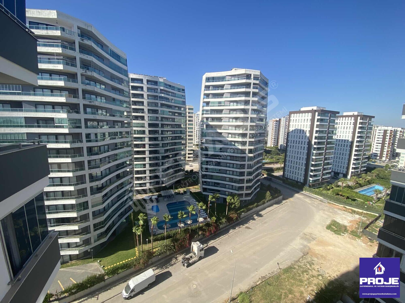 HATASIZ,M1 REAL KARŞISI,FULL SOSYAL DONATILI,7/24 GÜVENLİKLİ - 24