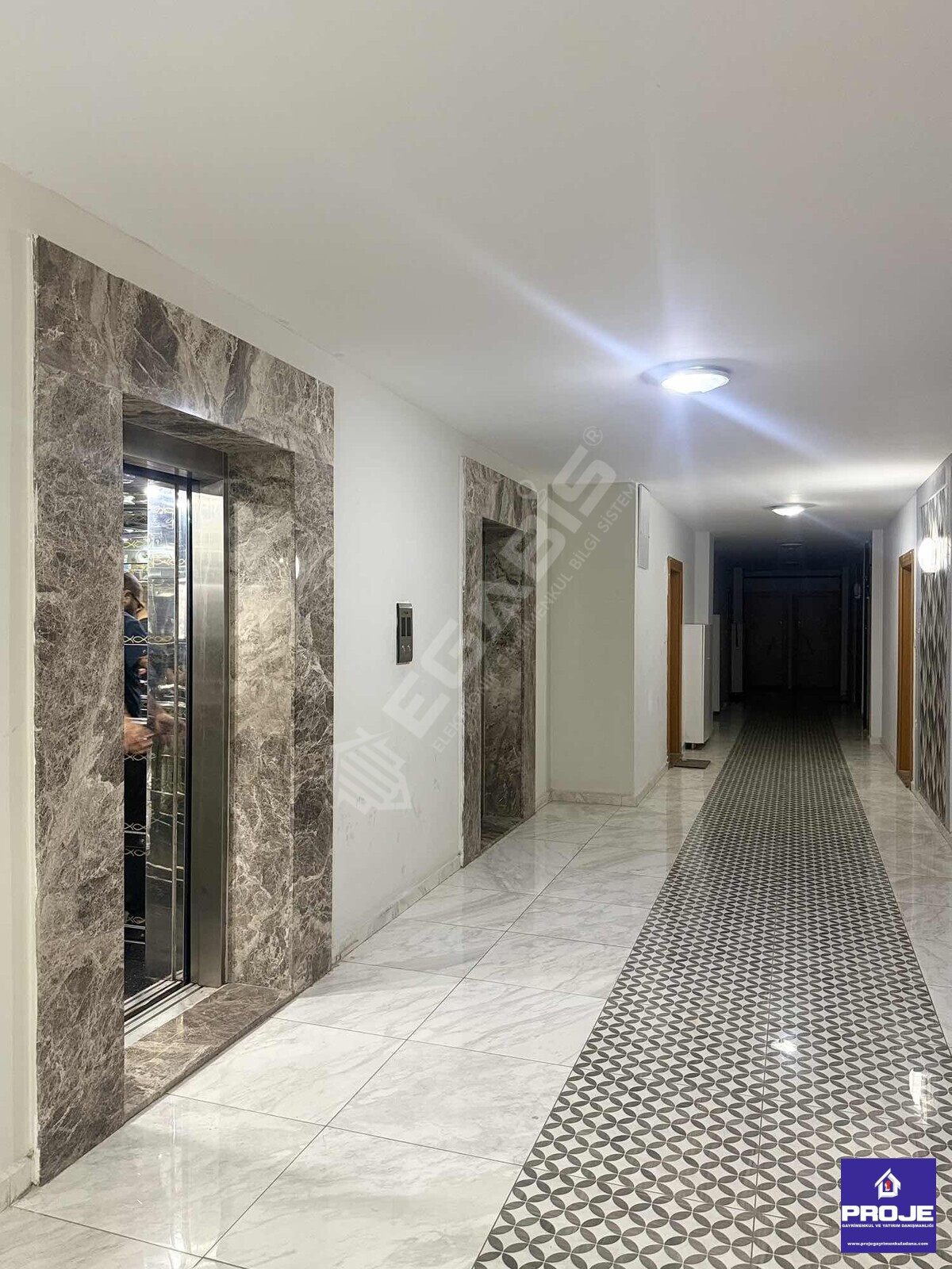 BEYAZEVLER MAH. GENIŞ 2+1 AÇIK MUTFAK ÇİFT BANYO LÜKS - 3