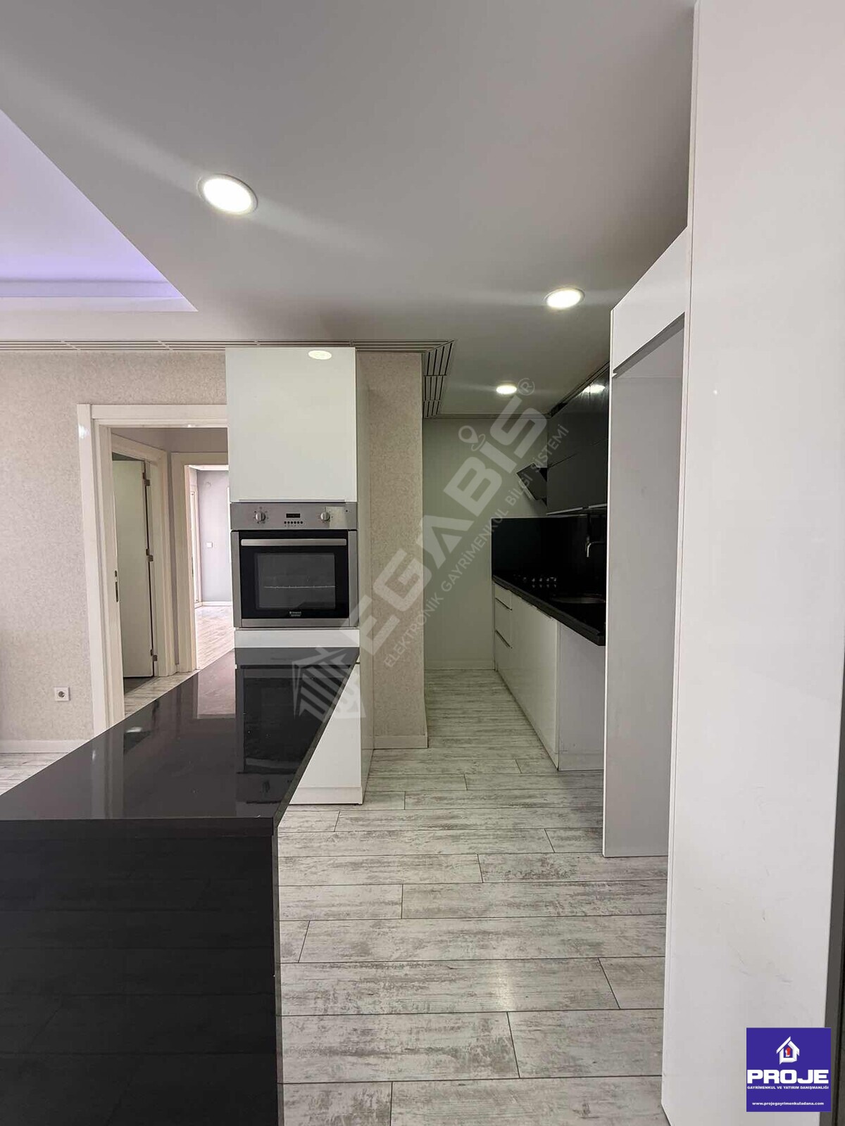BEYAZEVLER MAH. GENIŞ 2+1 AÇIK MUTFAK ÇİFT BANYO LÜKS - 6