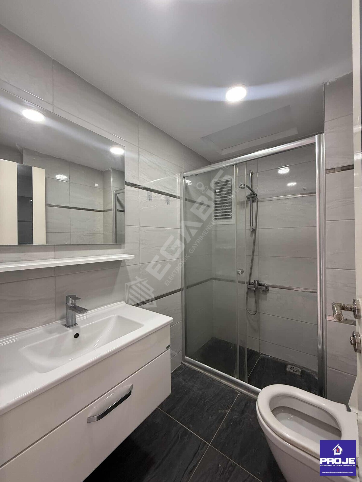 BEYAZEVLER MAH. GENIŞ 2+1 AÇIK MUTFAK ÇİFT BANYO LÜKS - 15