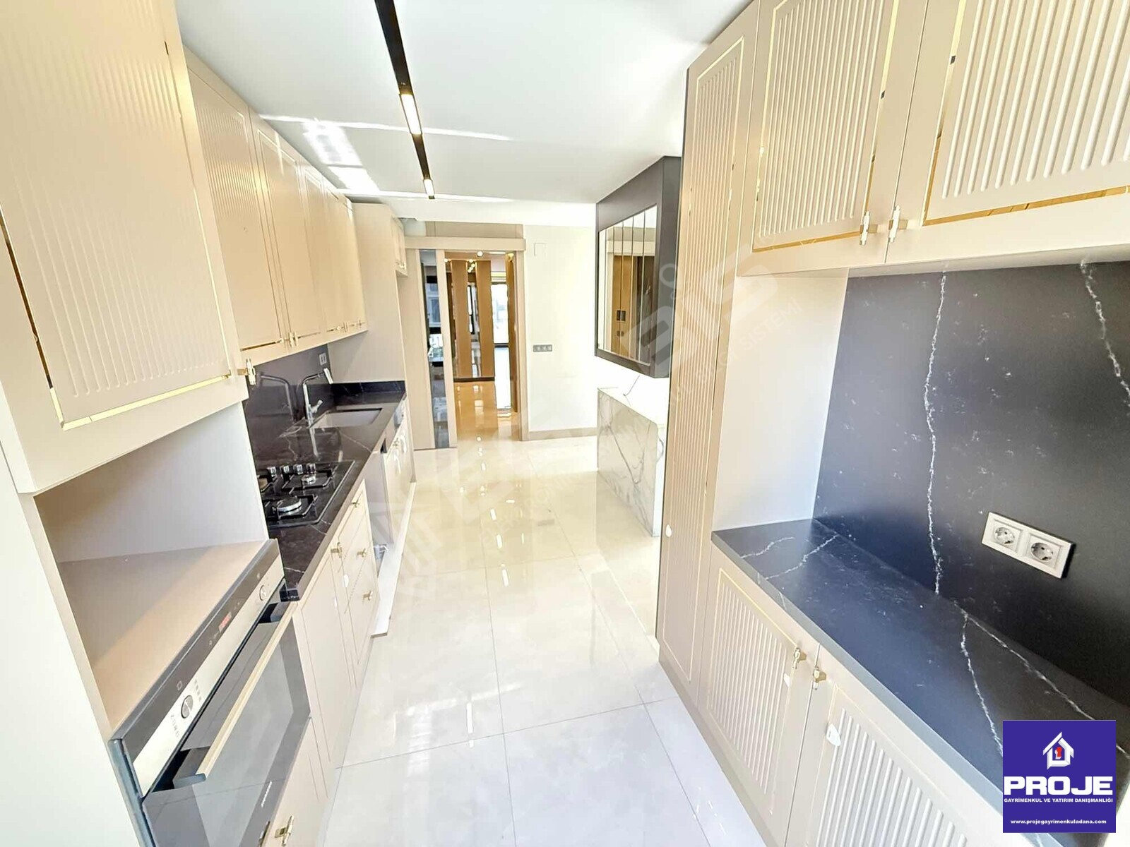 FUAR ALANI CİVARI ULTRA LÜKS 4+1 HAVUZLU EMSALSİZ SATILIK DAİRE - 13