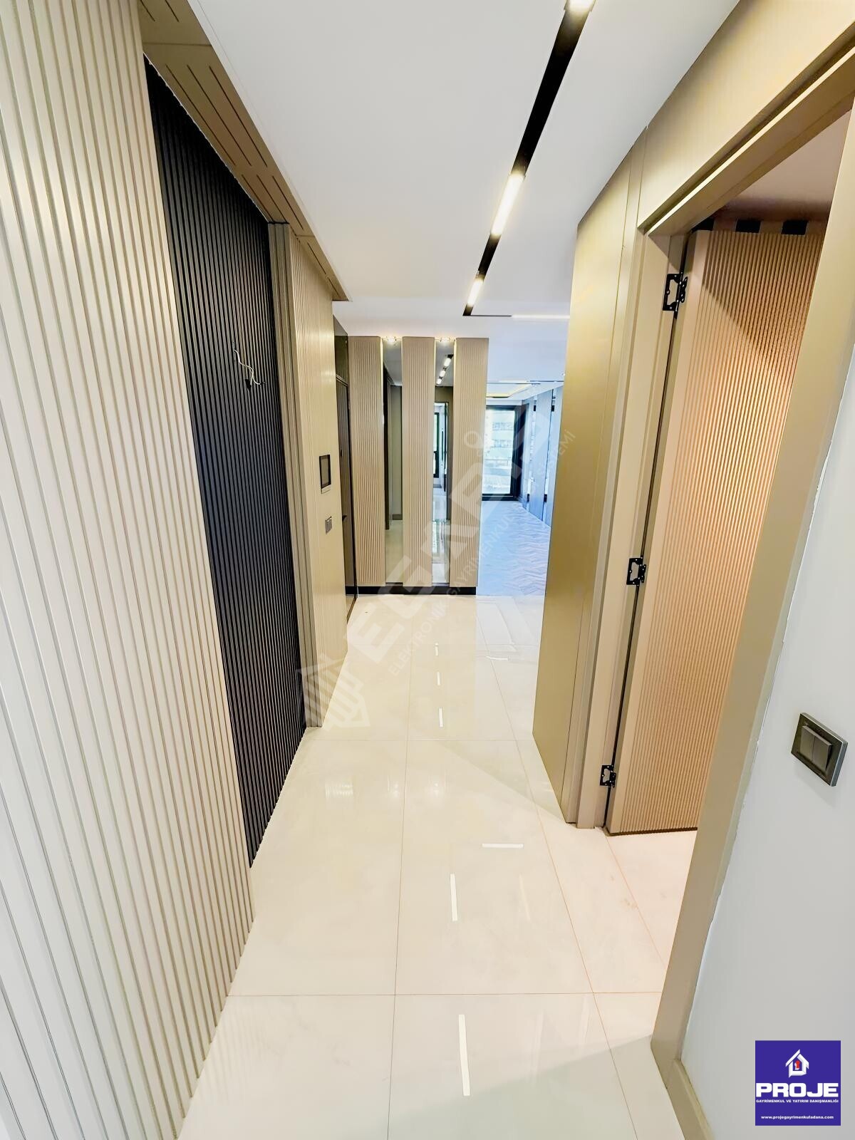 FUAR ALANI CİVARI ULTRA LÜKS 4+1 HAVUZLU EMSALSİZ SATILIK DAİRE - 25