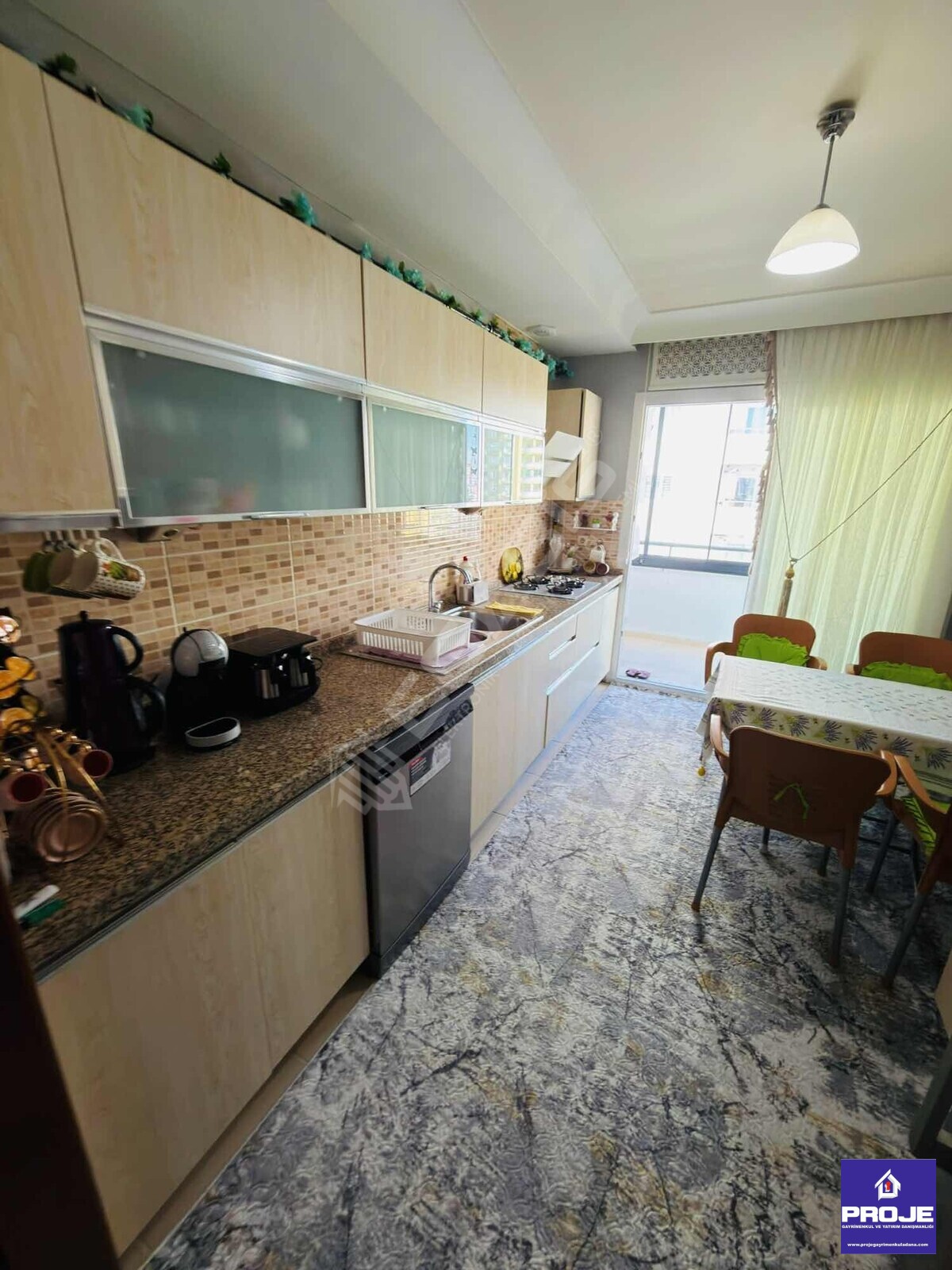 TÜRKMENBAŞI FERAH GENİŞ 3+1 KAPALI MUTFAK SATILIK DAİRE