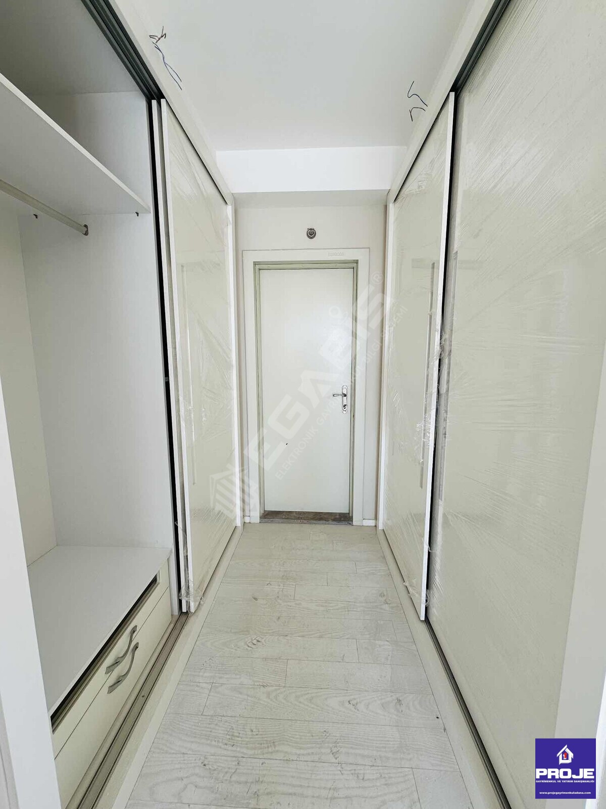 GENİŞ M2 ARAYANLARA!BULVAR ÜZERİ 235 m2 SIFIR 3+1 LUX DAİRE - 25