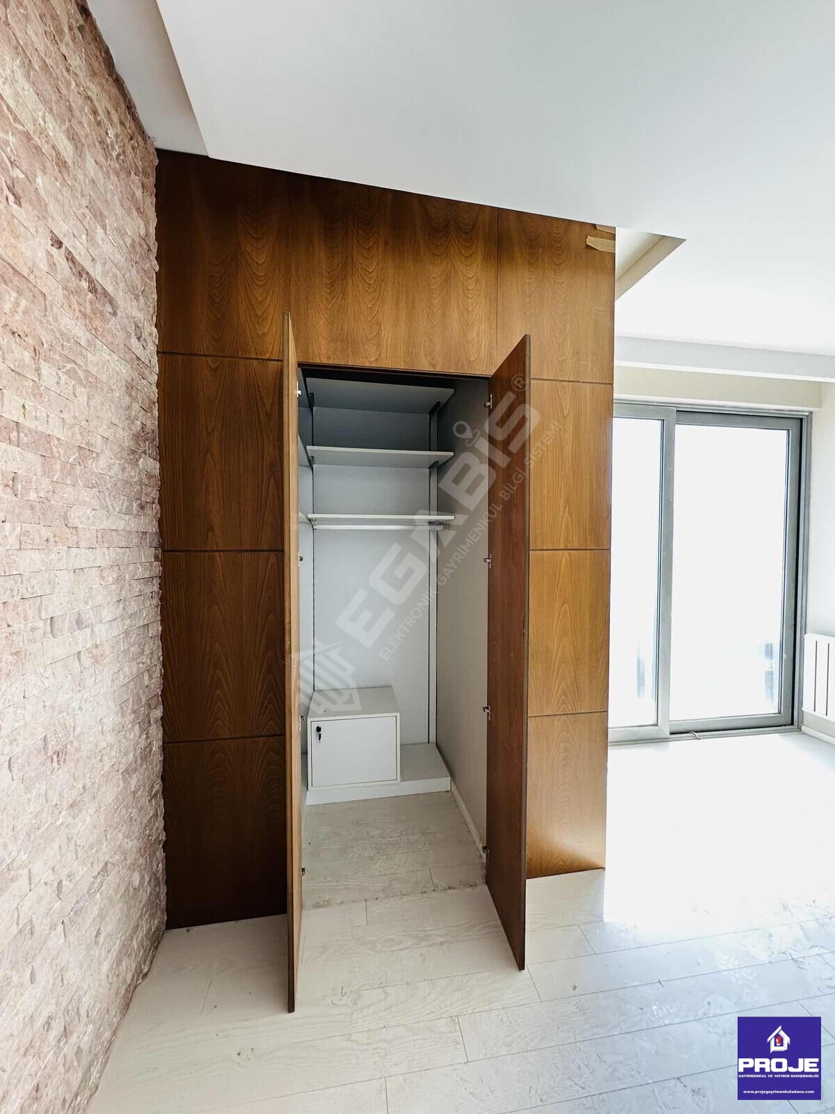 GENİŞ M2 ARAYANLARA!BULVAR ÜZERİ 235 m2 SIFIR 3+1 LUX DAİRE - 26