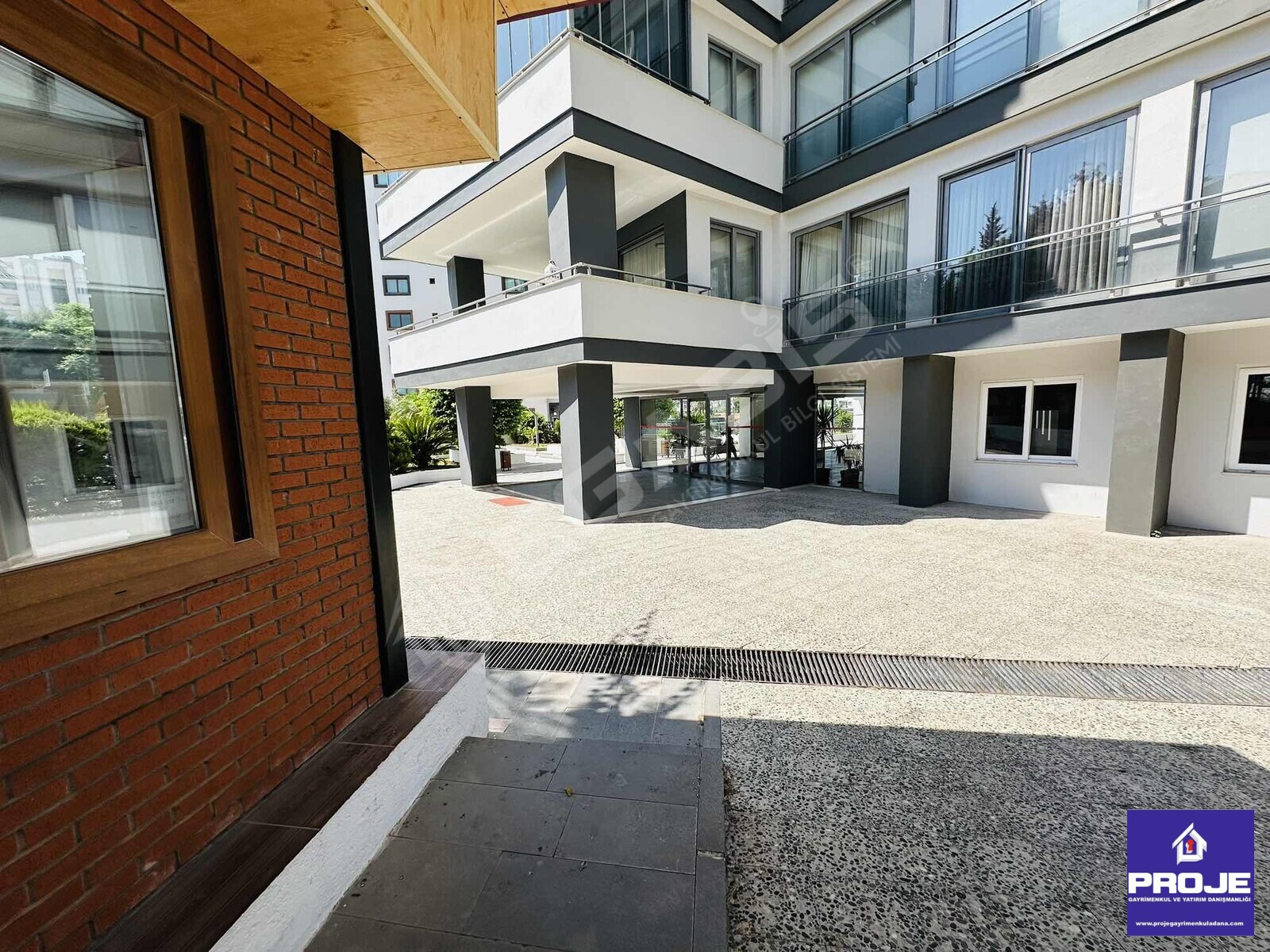GENİŞ M2 ARAYANLARA!BULVAR ÜZERİ 235 m2 SIFIR 3+1 LUX DAİRE - 35