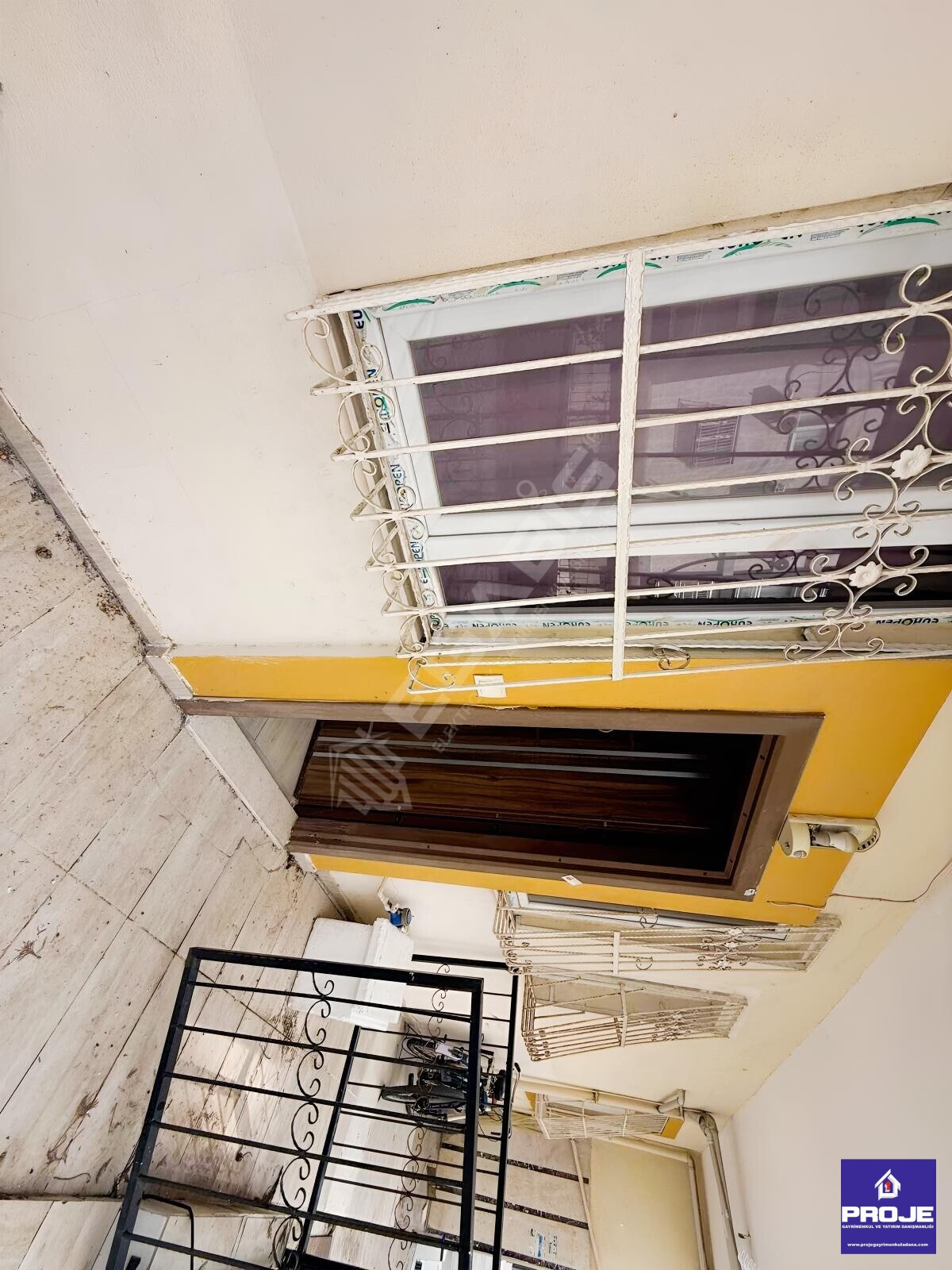 HUZUREVLERİ MERKEZİ KONUM AİLE APARTMANI EŞYALI KİRALIK - 2