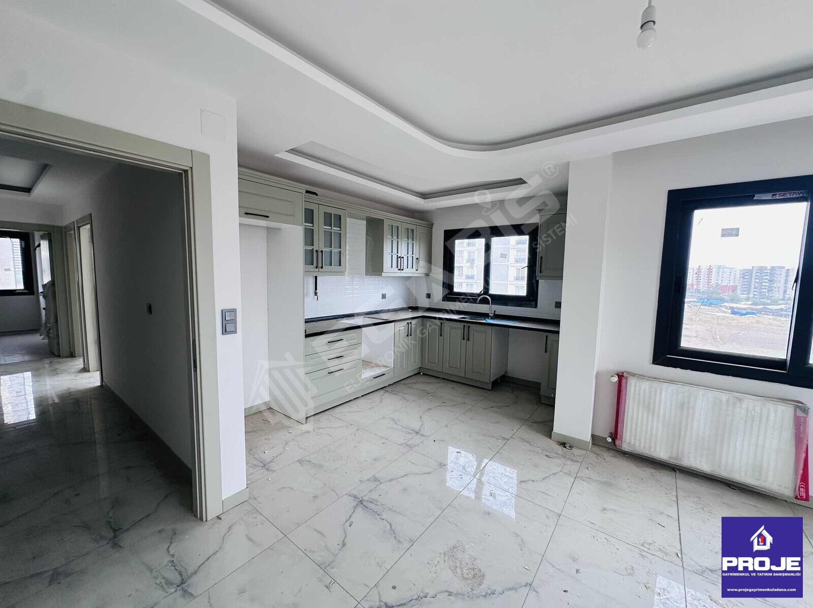 ACİL SATILIK DAİRE SIFIR 4+1 HAVUZLU SİTE İÇİ - 2