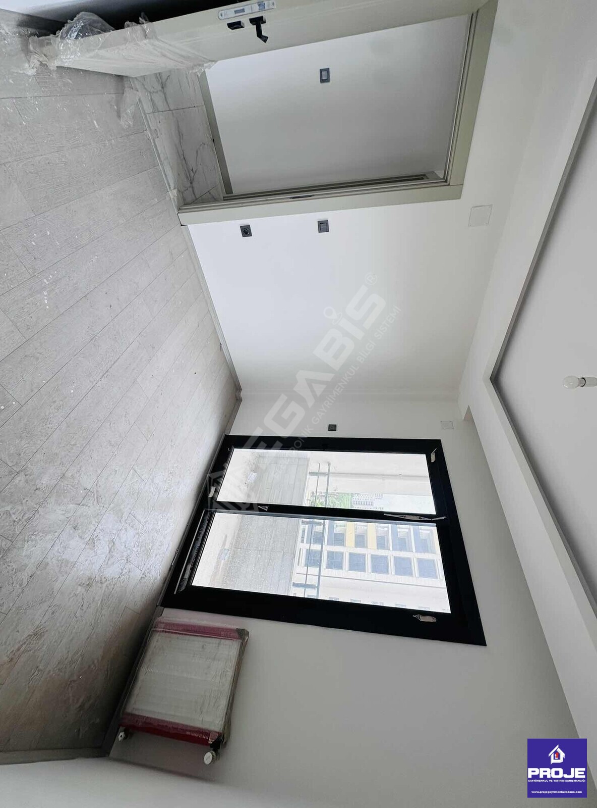 ACİL SATILIK DAİRE SIFIR 4+1 HAVUZLU SİTE İÇİ - 13