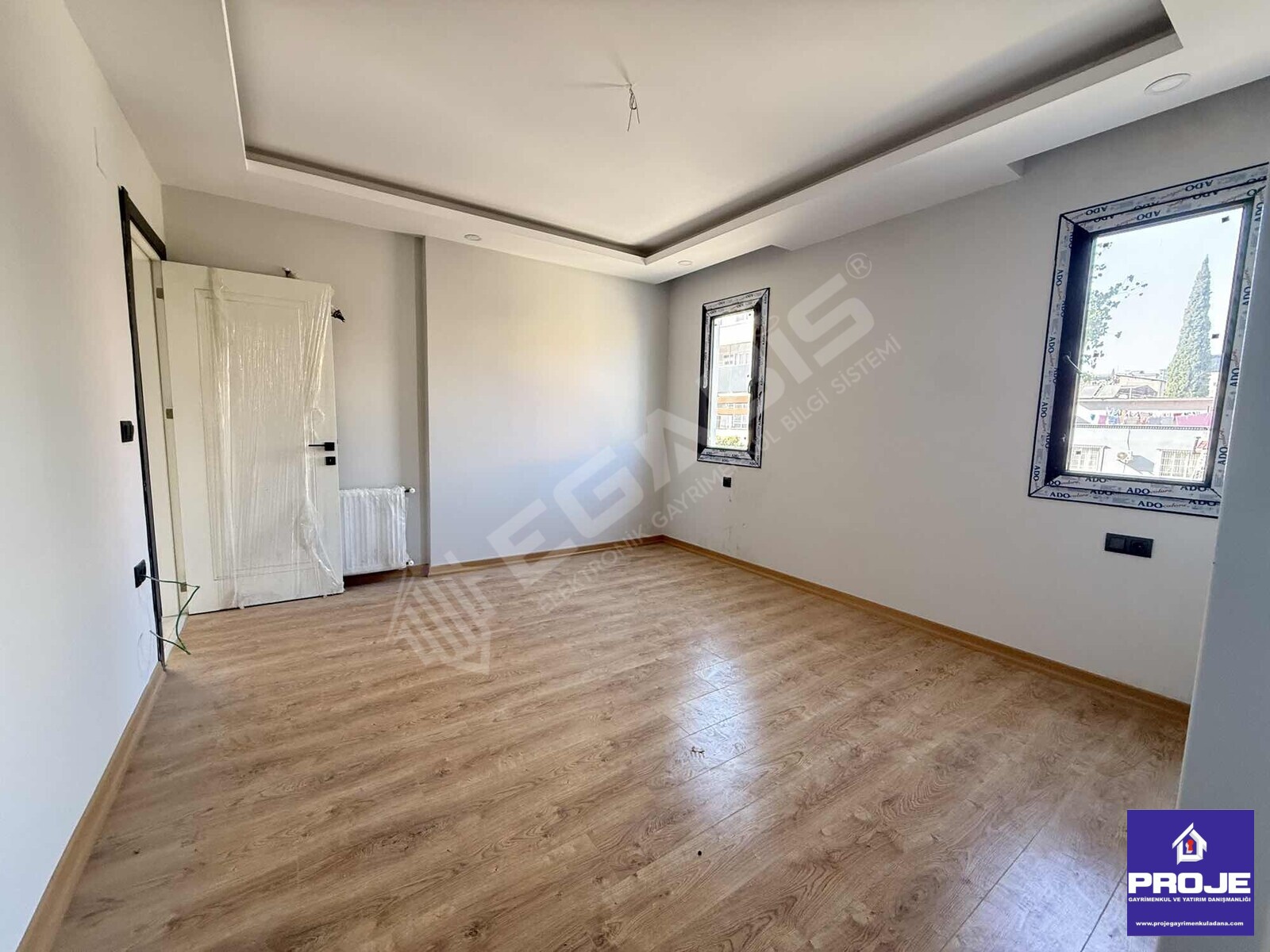 TEK BLOKLU SİTE. HAVUZLU BULVAR ÜSTÜ (0) DAİRE - 26