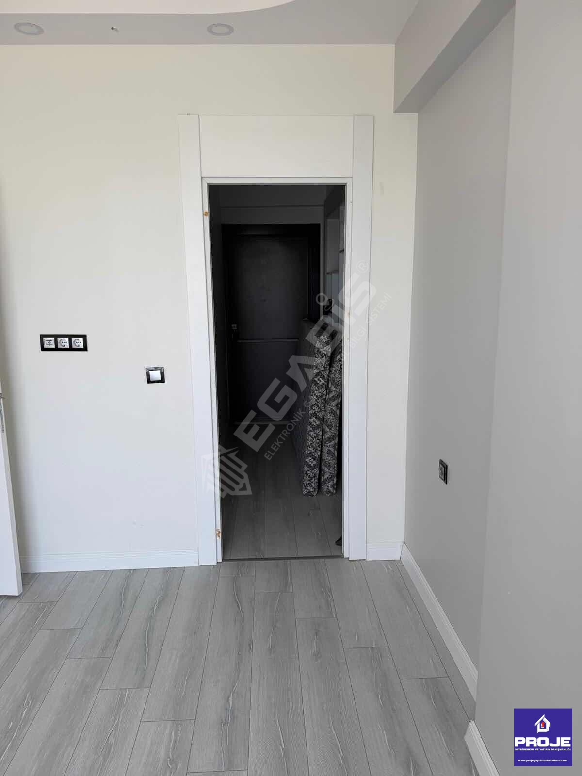 AYAŞTA GİYİNME ODALI EŞYALI ÇİFT CEPHELİ FULL DENİZ MANZARALI - 10