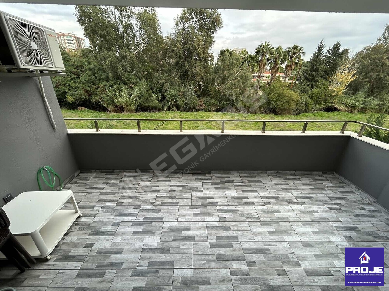 1+1 EŞYALI DREAM LOFT MİAMİ TERASLI 7/24 GÜVENLİK HAVUZLU - 24