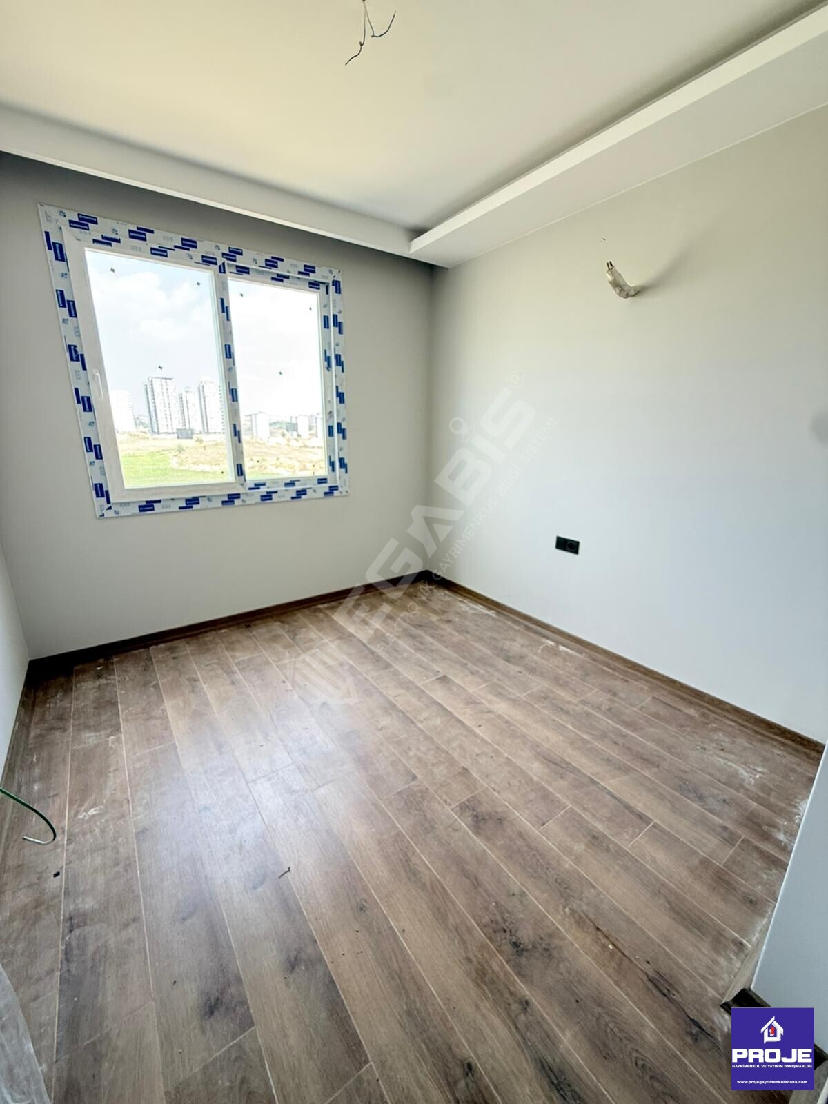 KABASAKAL'DA HARİKA KONSEPTİYLE MUHTEŞEM SATILIK DAİRE - 14